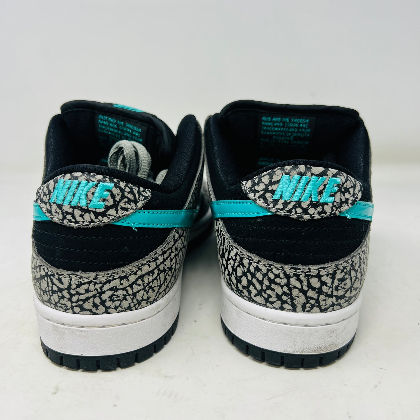 Nike SB Dunk Low atmos Elephant