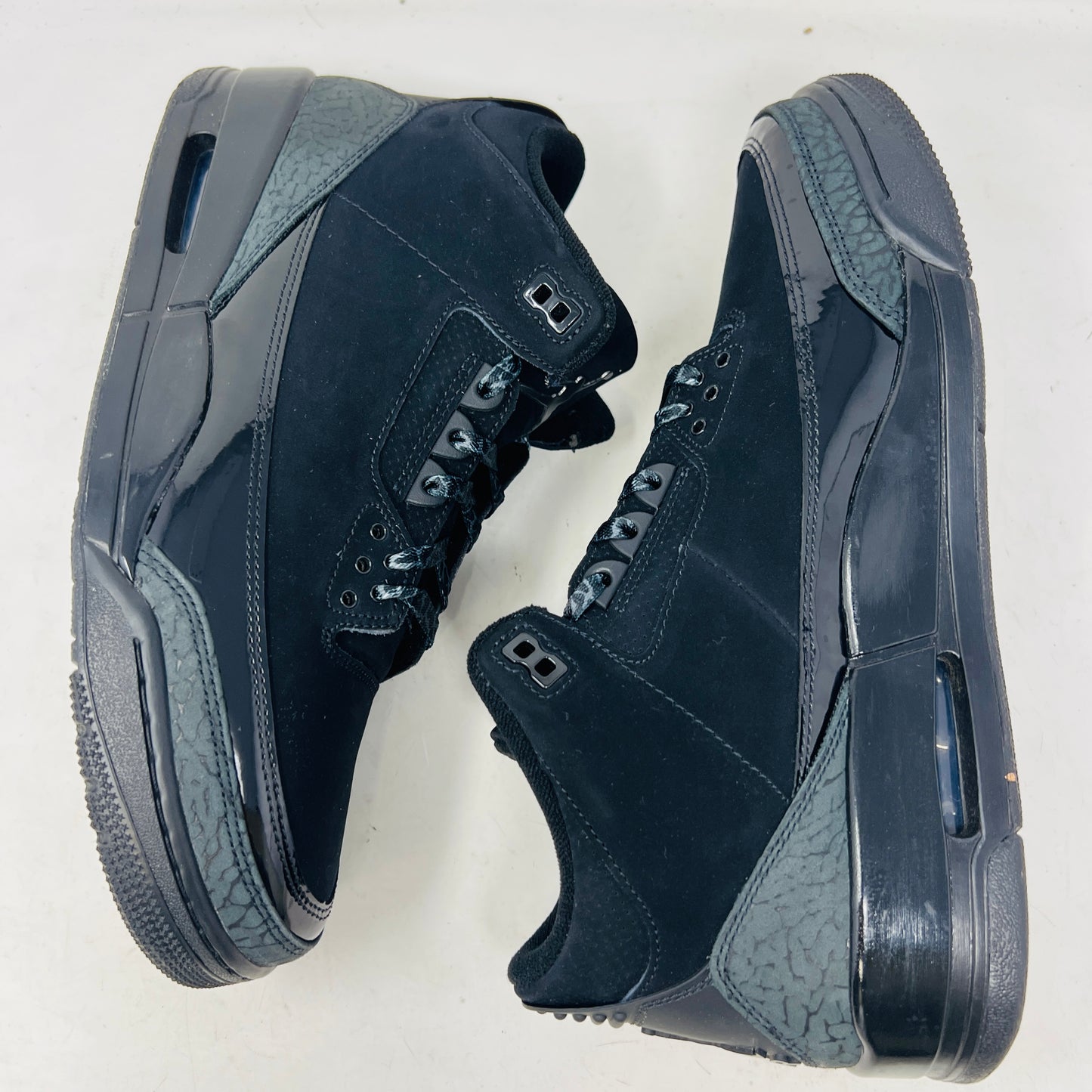 Jordan 3 Retro Black Cat (2025)