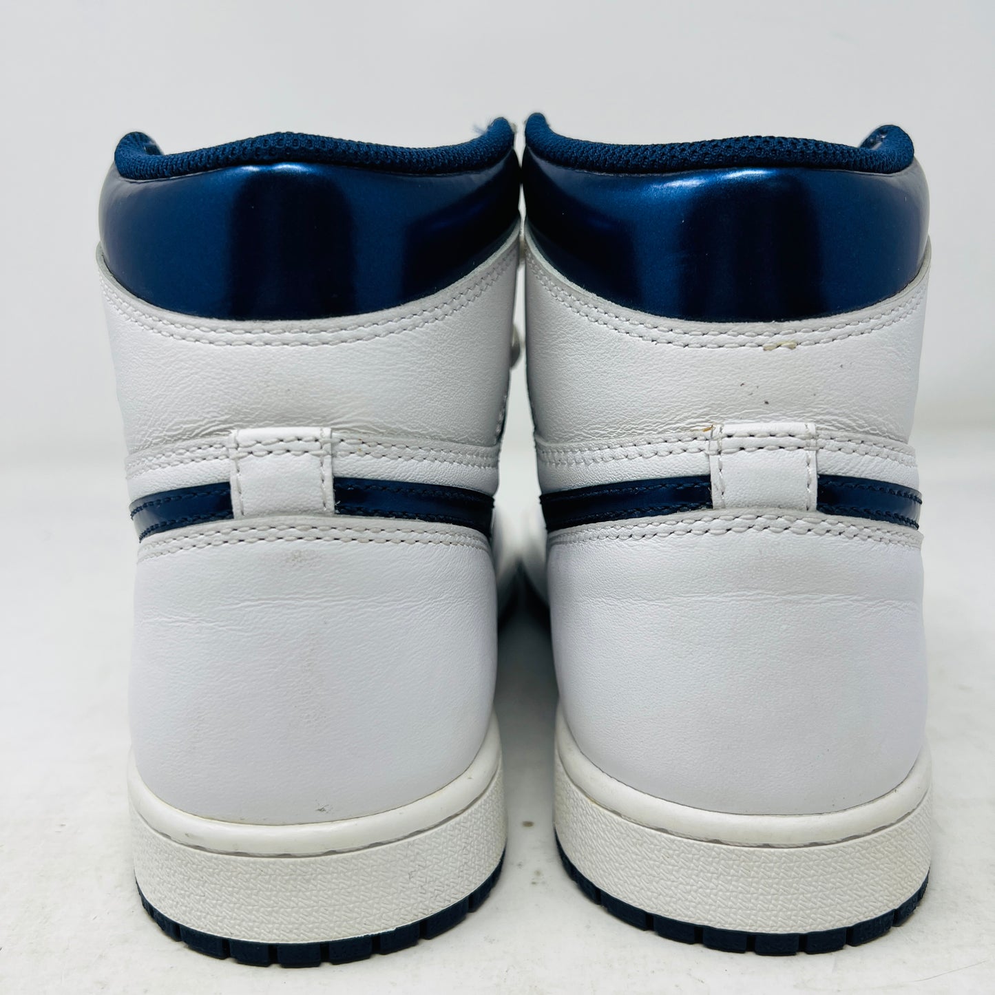 Jordan 1 Retro Metallic Navy (2016)