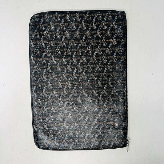 Goyard Senat Pouch MM Black in lightly used condition.