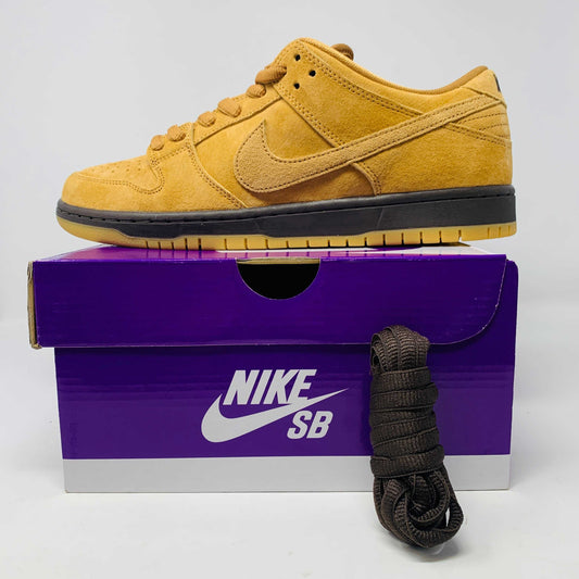 Nike SB Dunk Low Wheat sneakers with extra laces, brand new, 2021/2023 release.