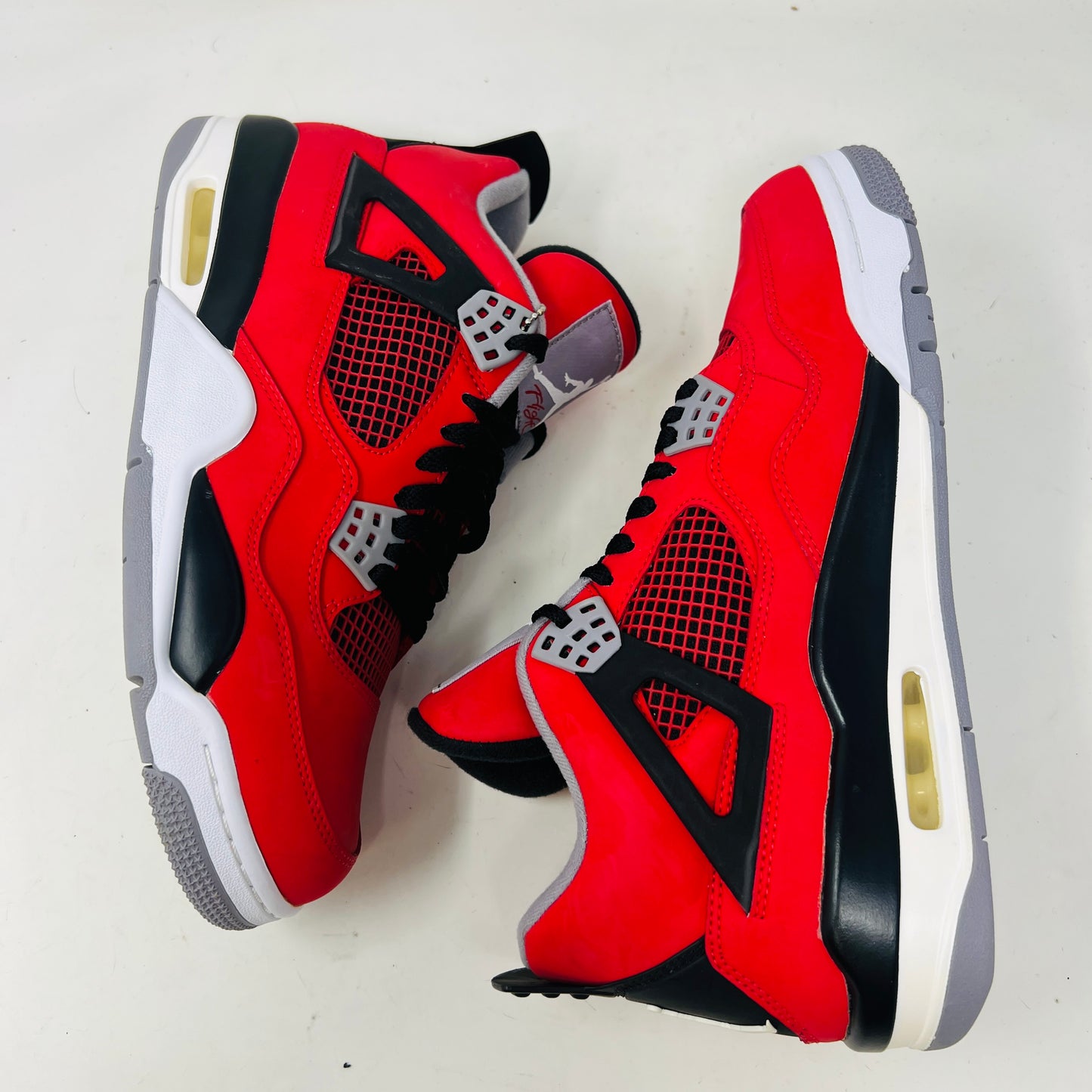 Jordan 4 Retro Toro Bravo