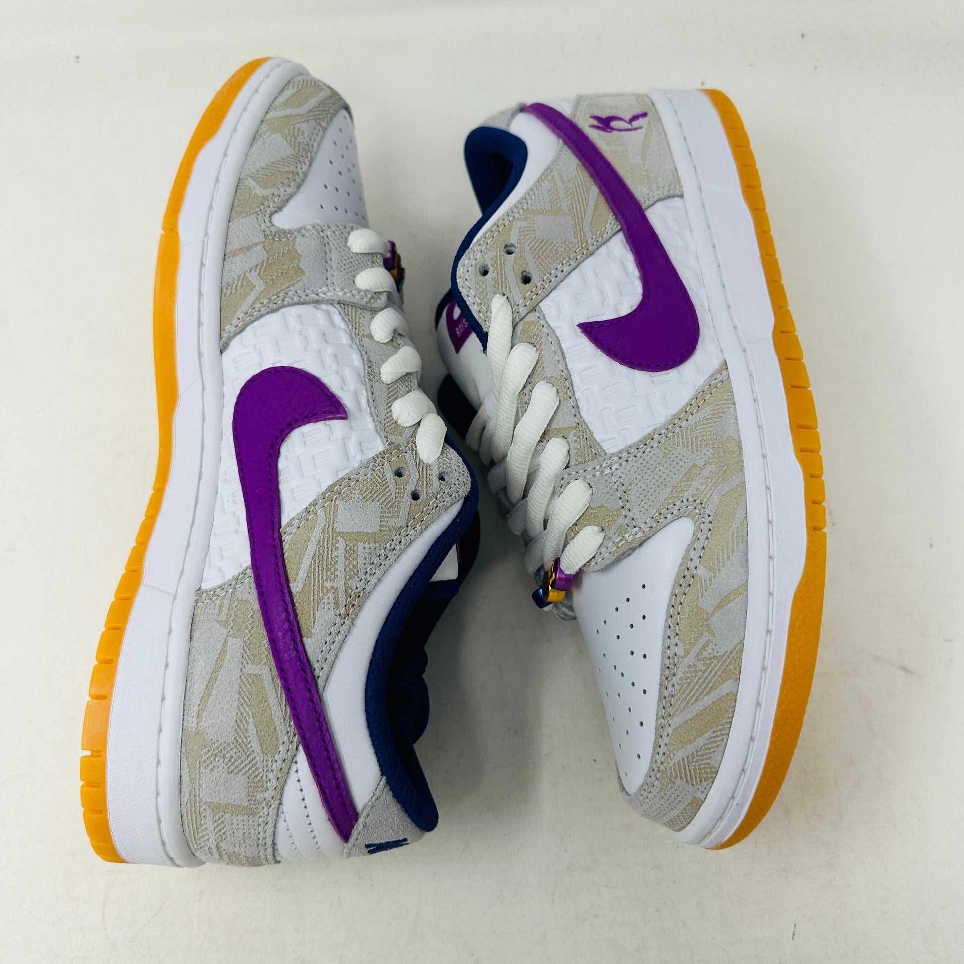 Nike SB Dunk Low Rayssa Leal sneakers 2024, brand new with good box condition.