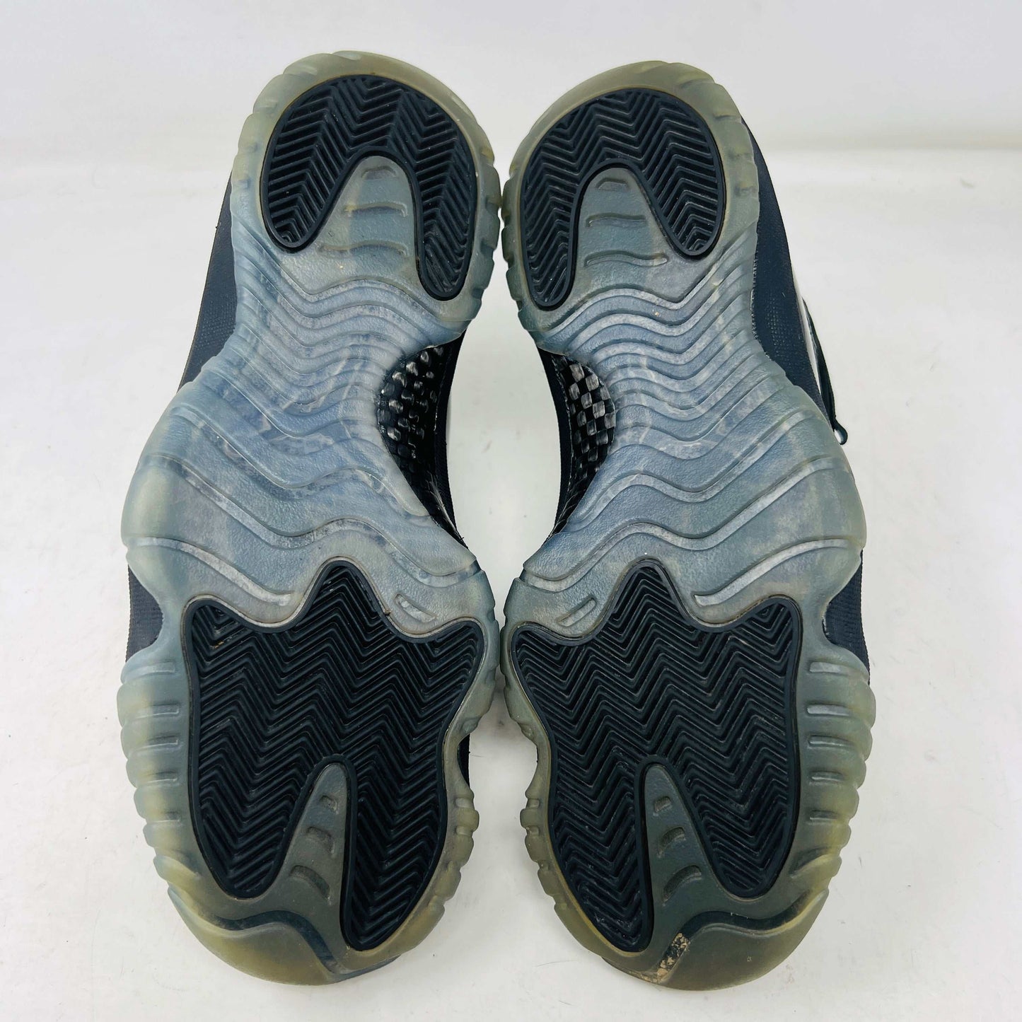 Jordan 11 Retro Cap and Gown