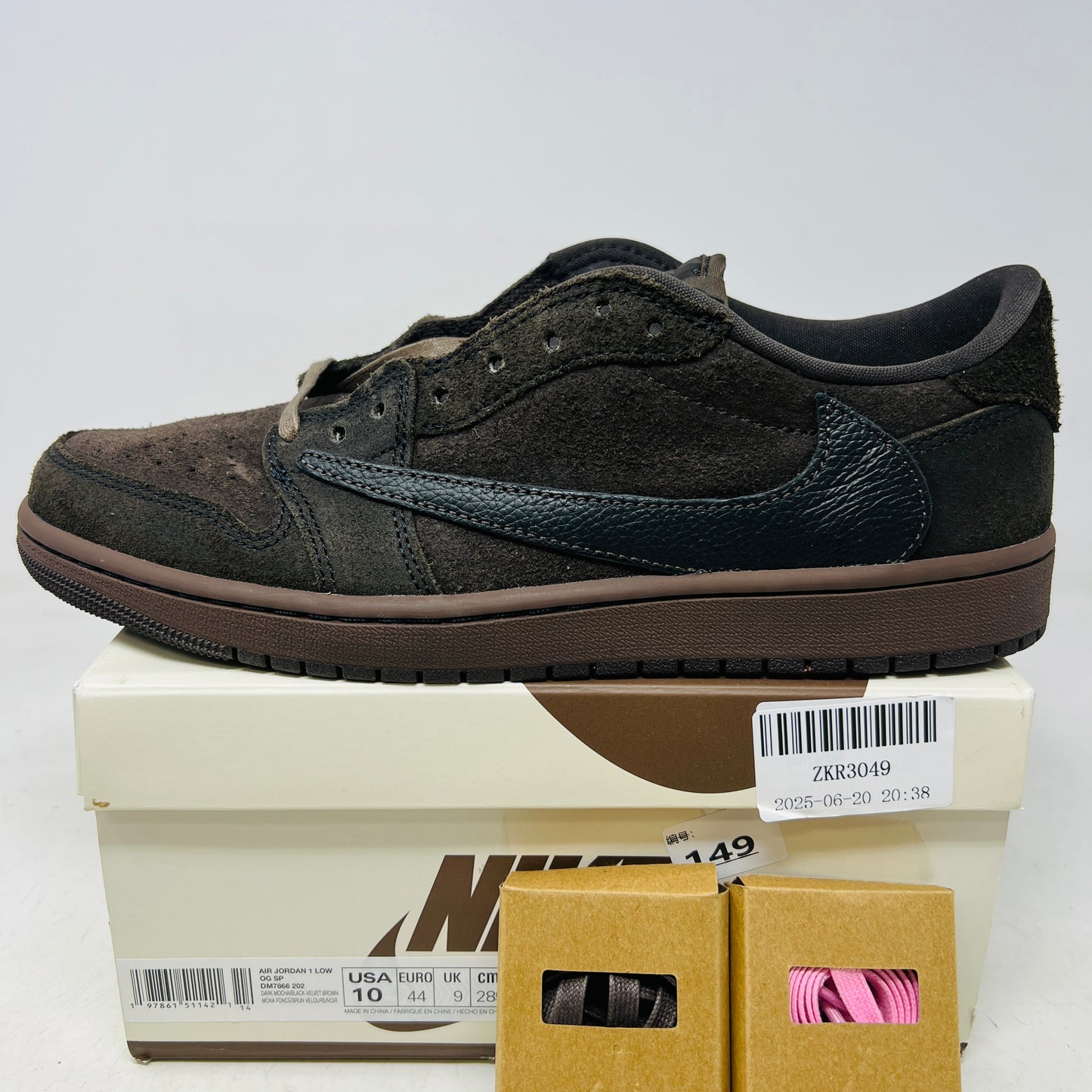 Jordan 1 Retro Low OG SP Travis Scott Velvet Brown