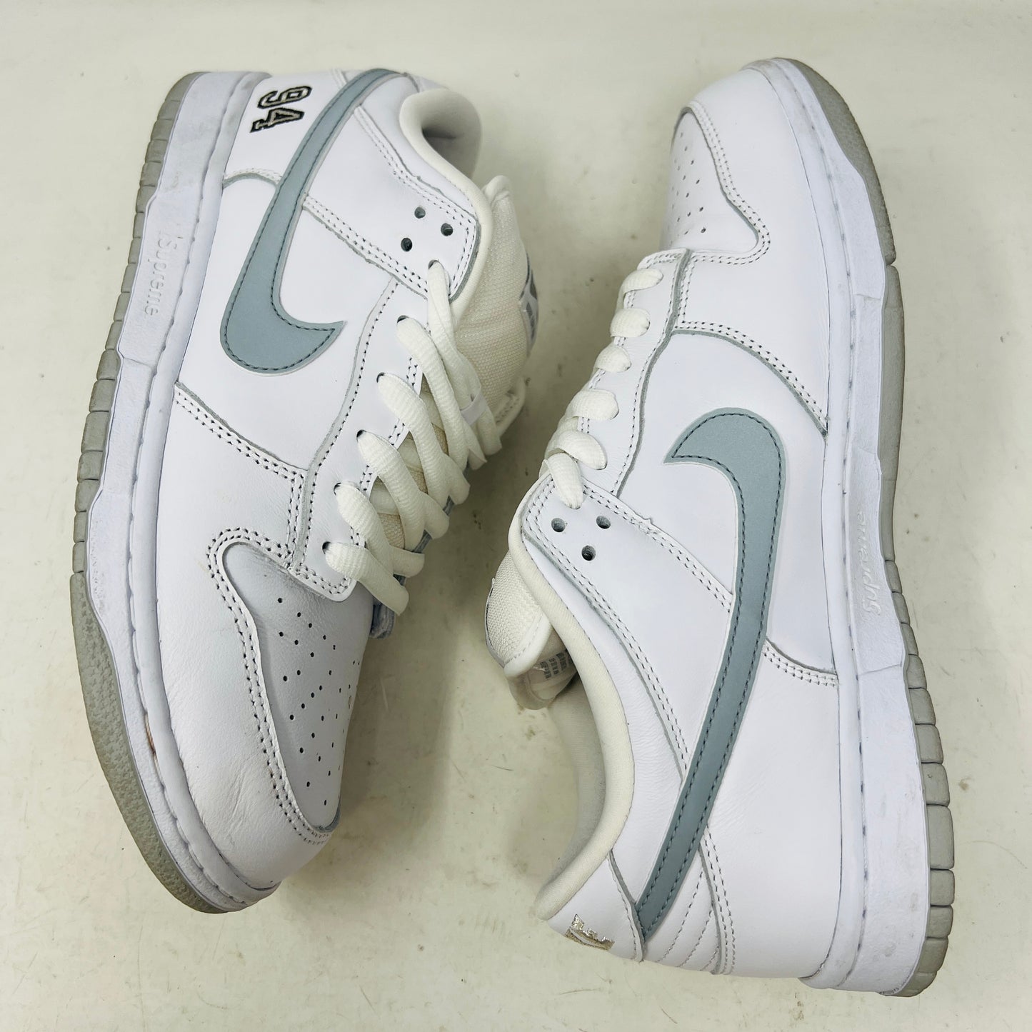 Nike SB Dunk Low Supreme 94 White Metallic Silver