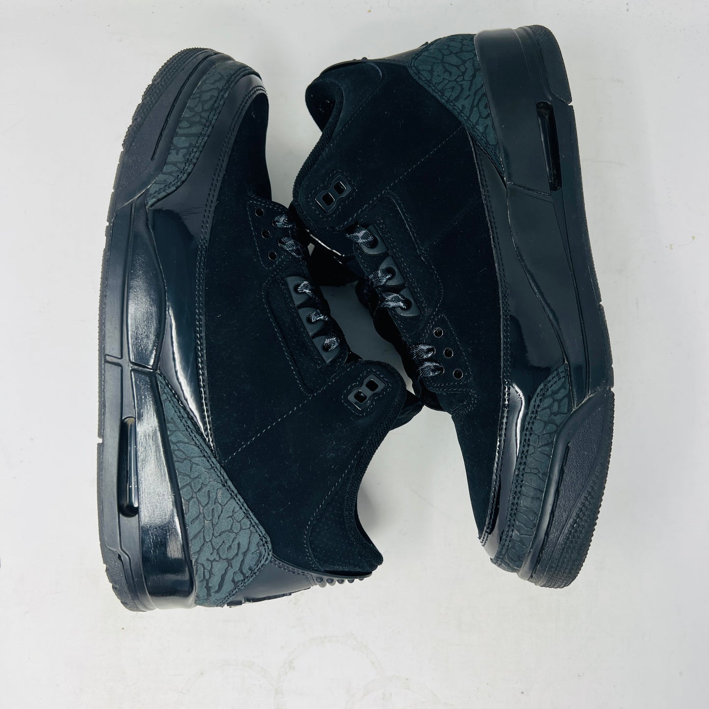 Jordan 3 Retro Black Cat (2025)
