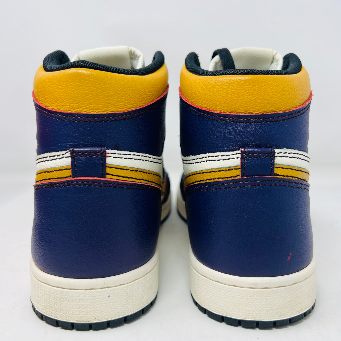 Jordan 1 Retro High OG Defiant SB LA to Chicago