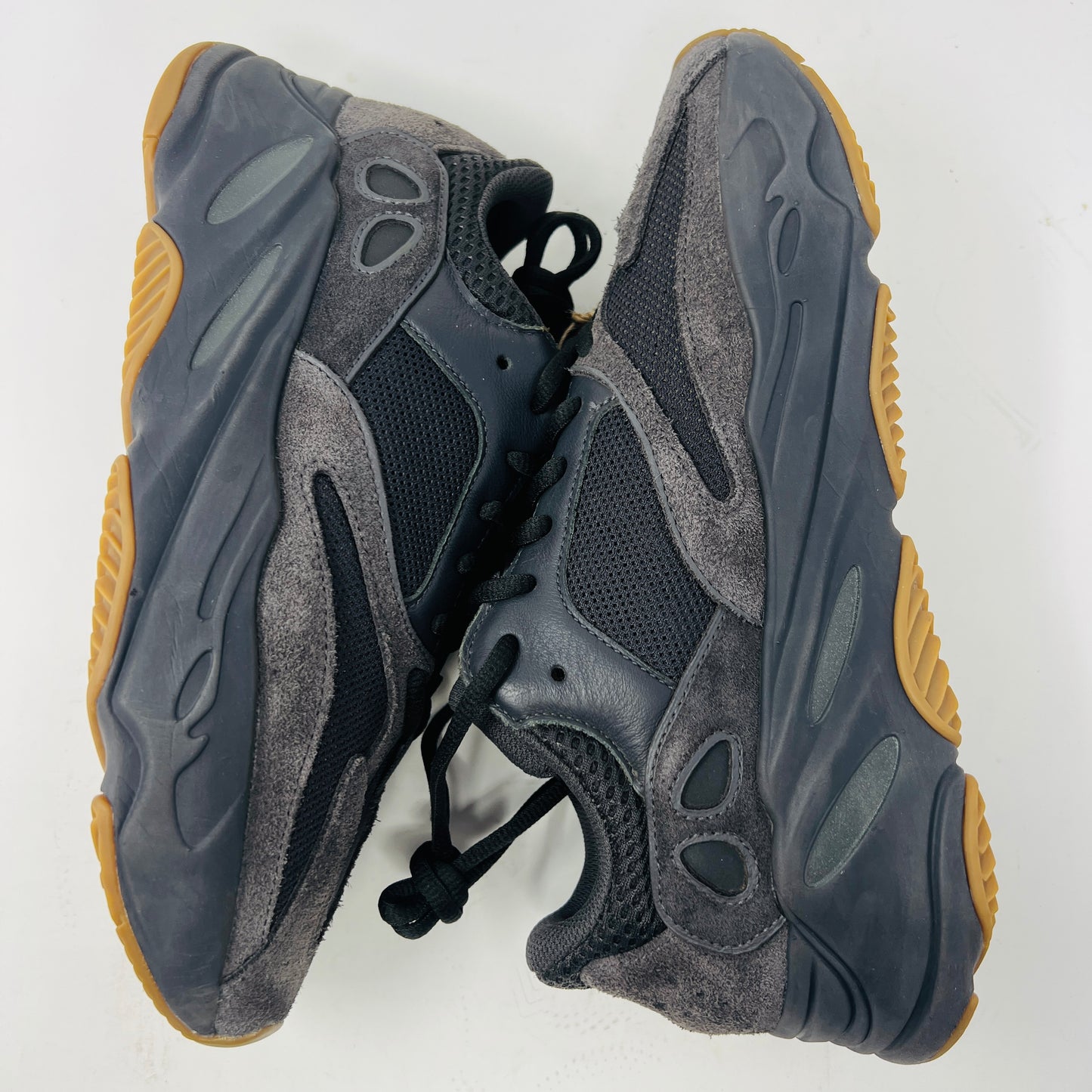 adidas Yeezy Boost 700 Utility Black