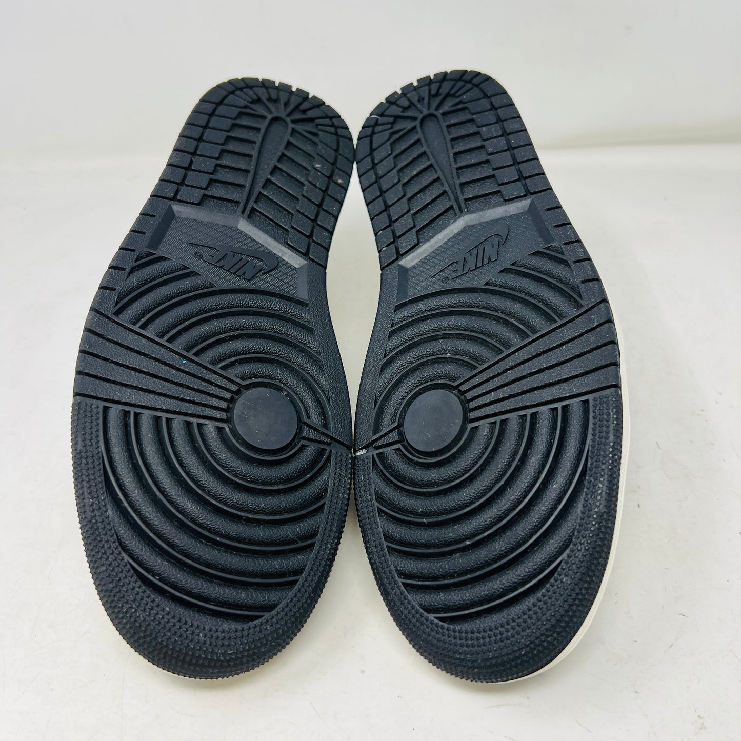 Jordan 1 Retro Low OG Mocha