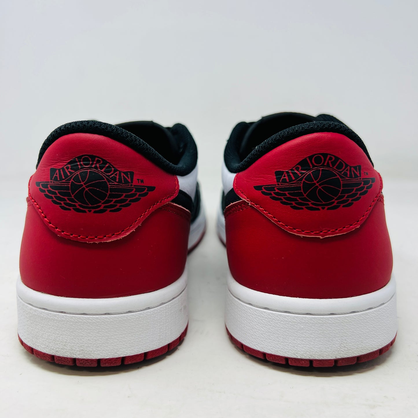 Jordan 1 Retro Low OG Black Toe (2023)