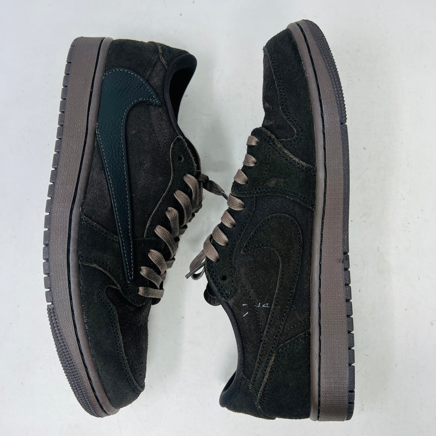 Jordan 1 Retro Low OG SP Travis Scott Velvet Brown