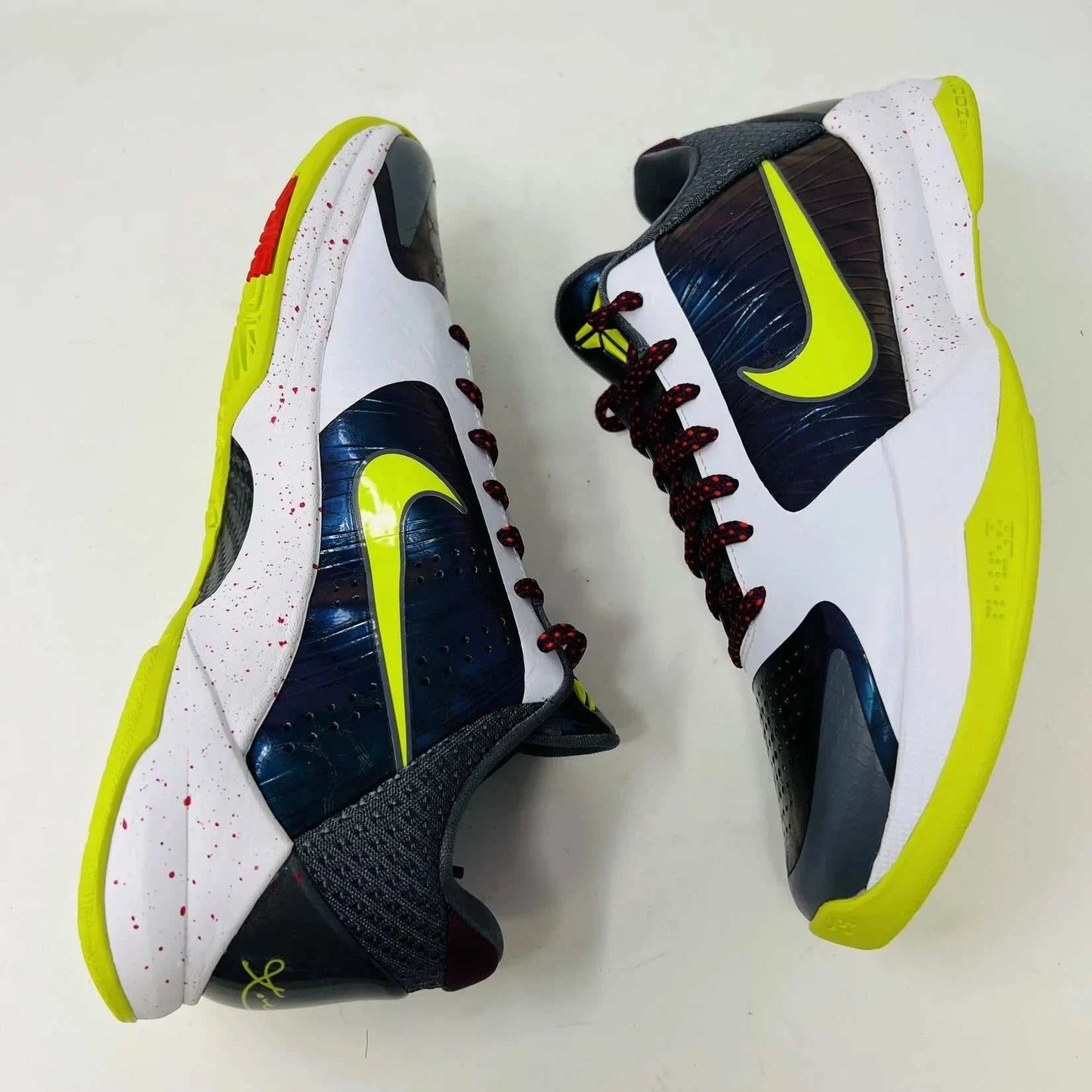 Nike Kobe 5 Protro Chaos sneakers in new condition with a replacement box, year 2019.