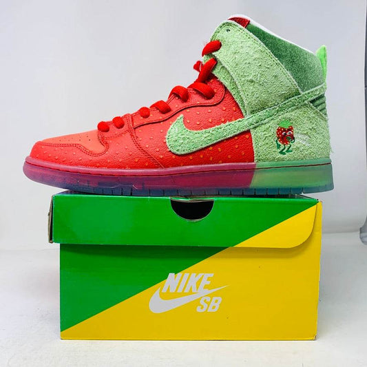 Nike SB Dunk High Strawberry Coughs sneakers brand new with extra laces 2021