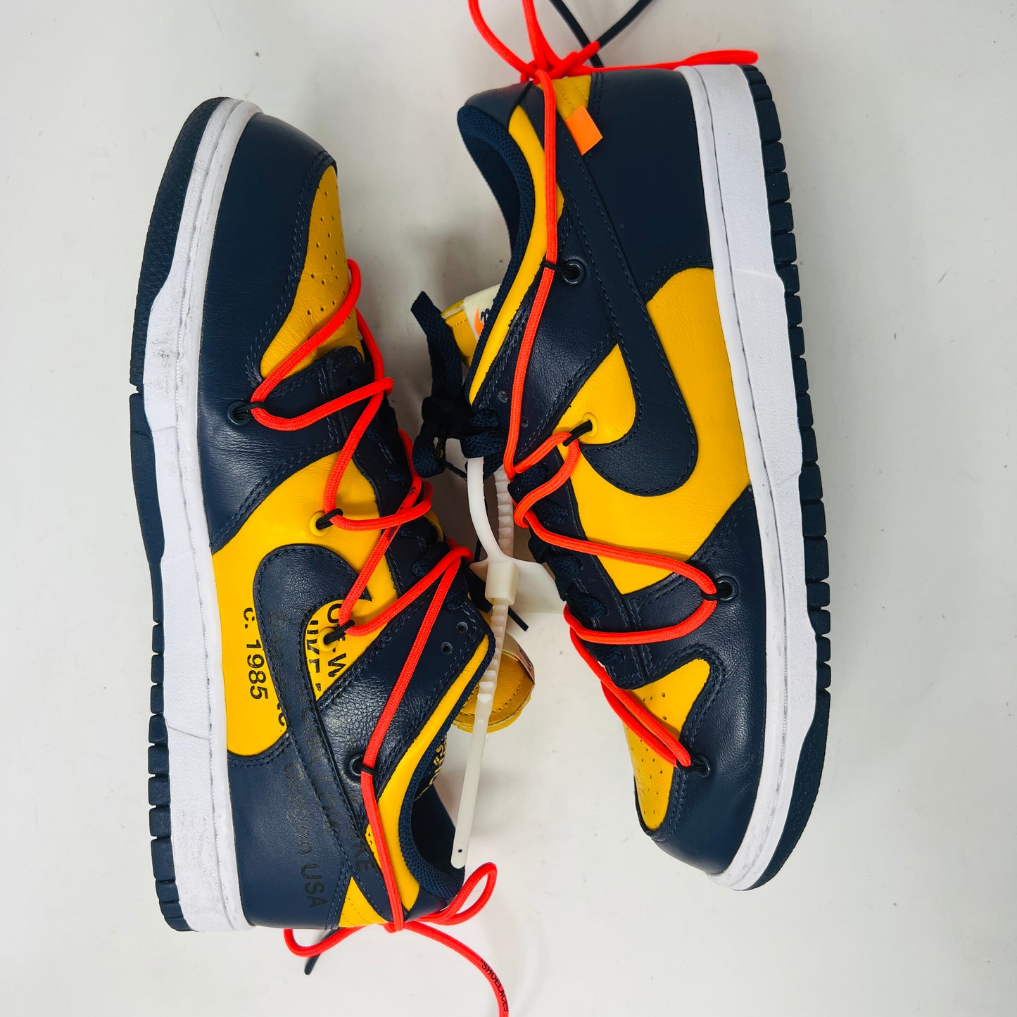 Nike Dunk Low Off-White University Gold