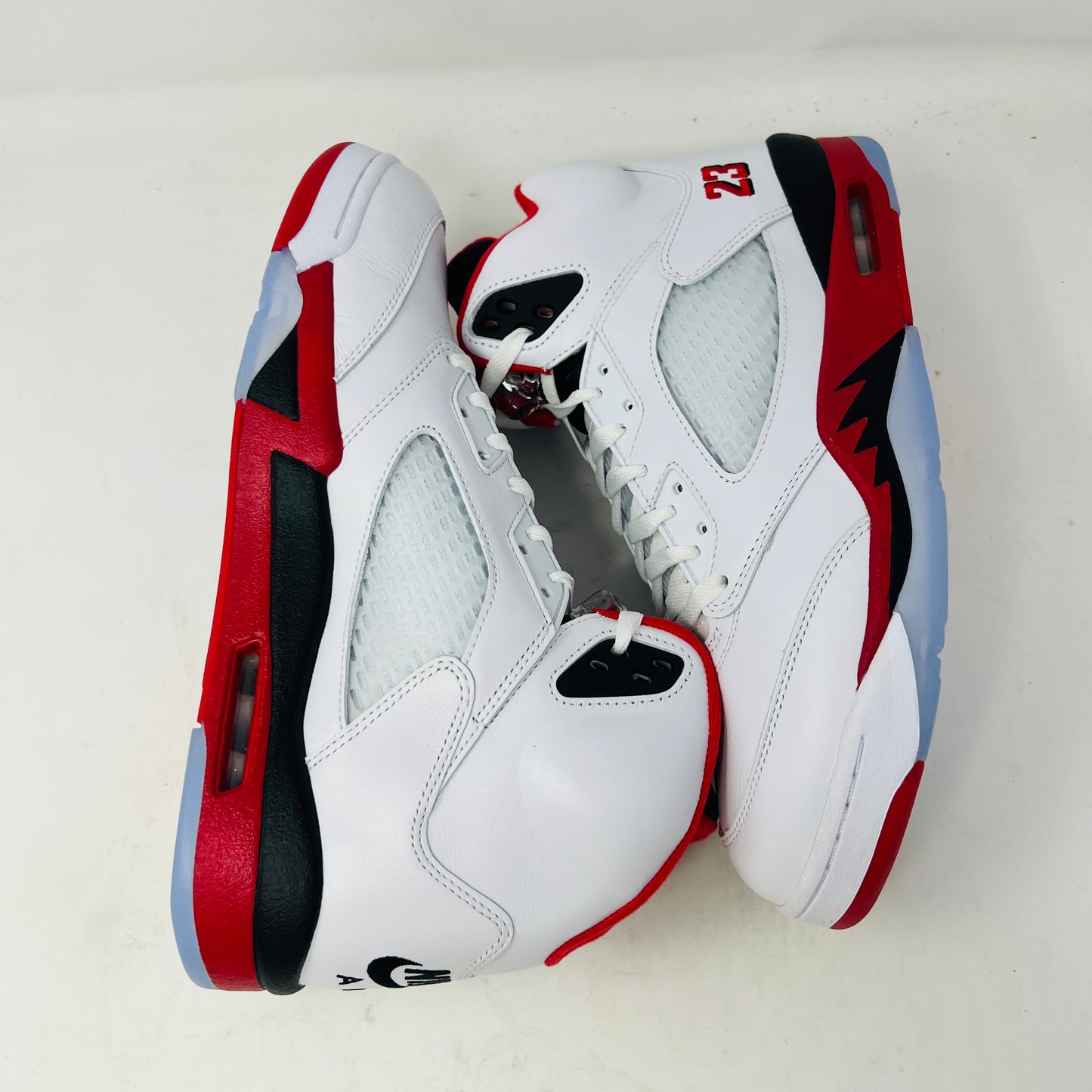 Jordan 5 Retro Fire Red Black Tongue (2025)
