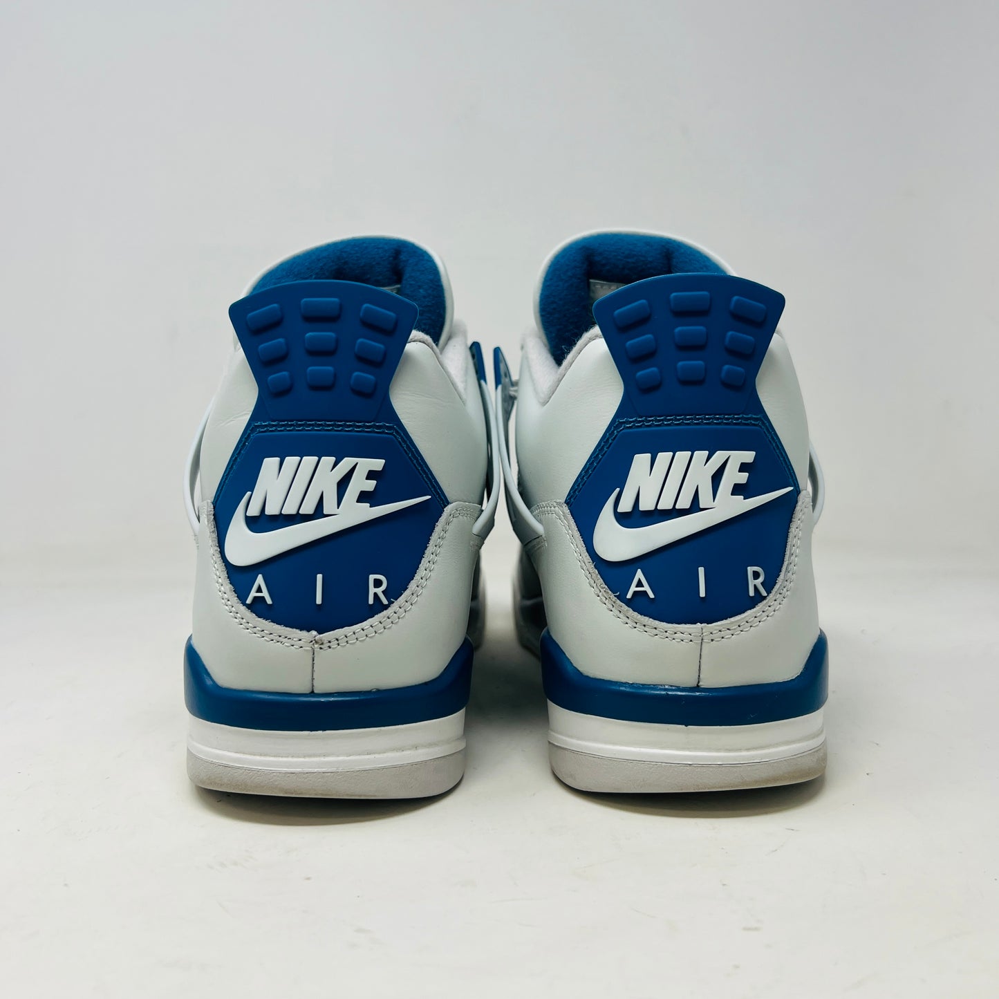 Jordan 4 Retro Military Blue (2024)