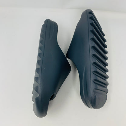 Yeezy Slide Slate Grey
