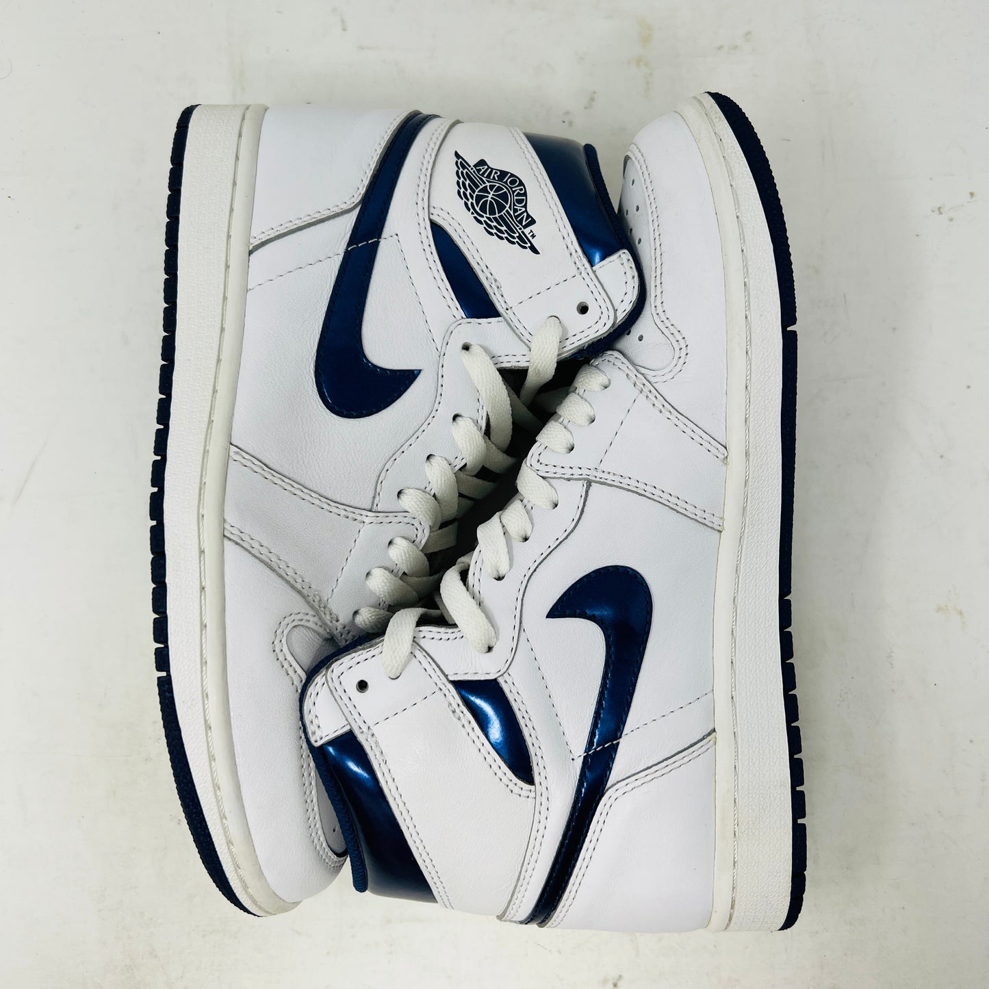 Jordan 1 Retro Metallic Navy (2016)