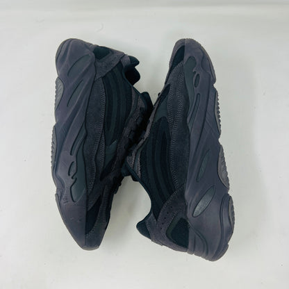 adidas Yeezy Boost 700 V2 Vanta