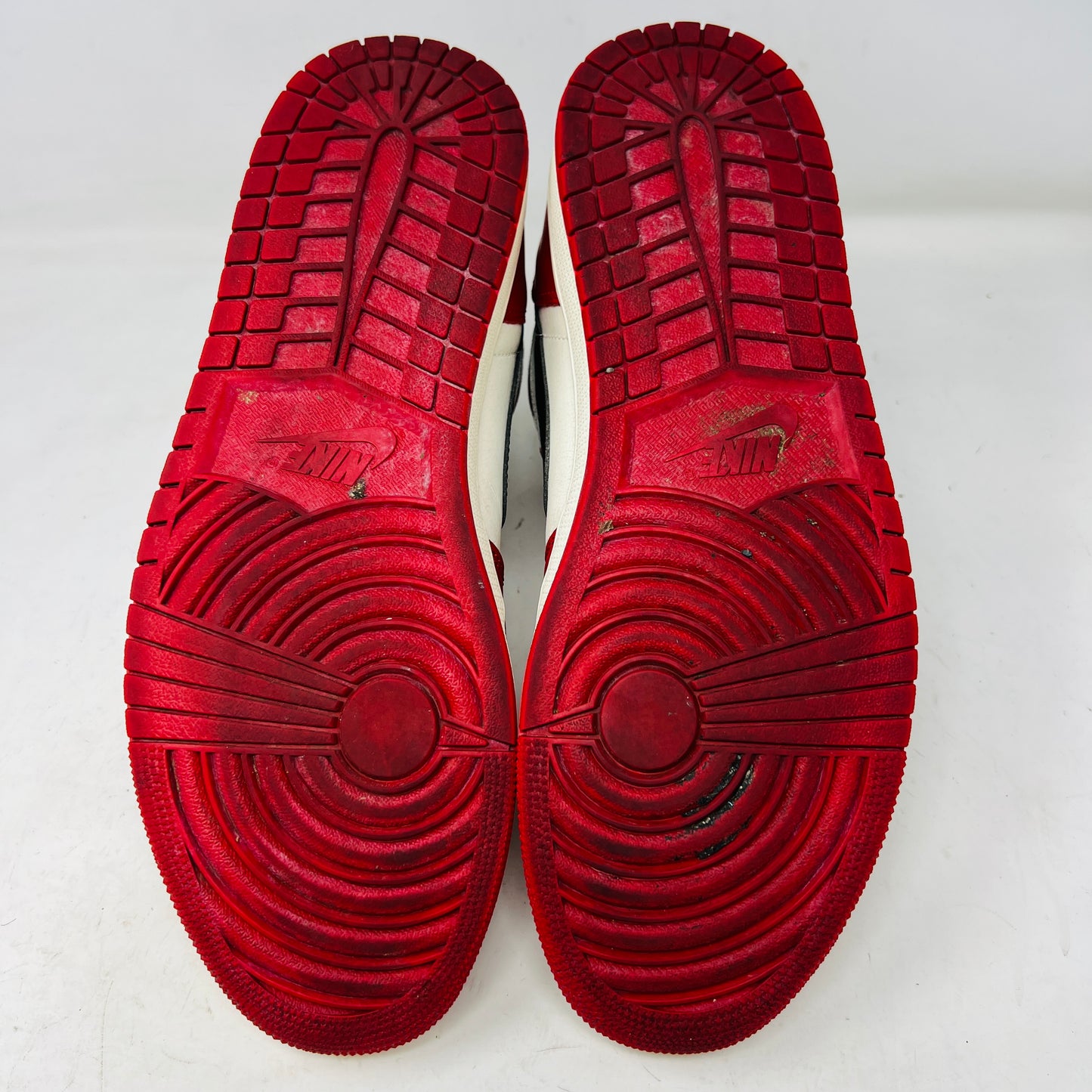 Jordan 1 Retro High OG Chicago Lost and Found