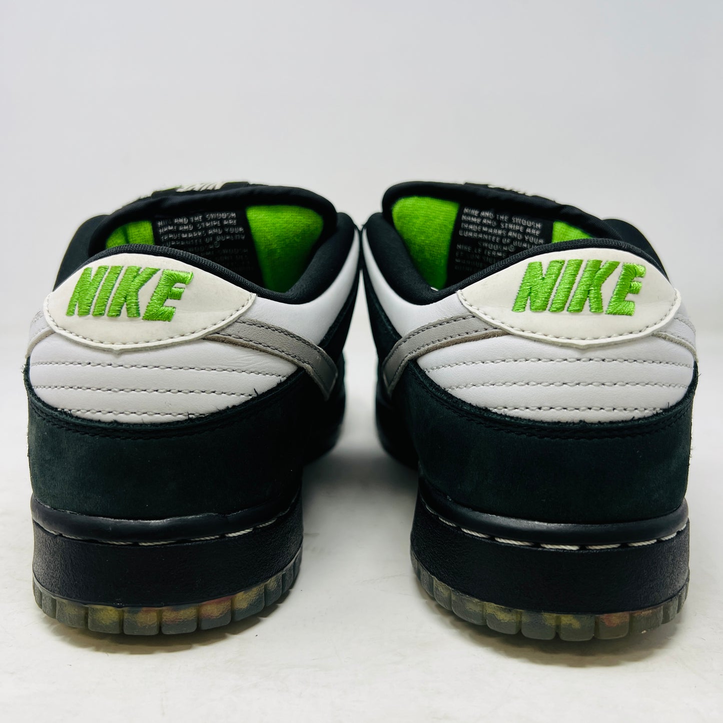 Nike SB Dunk Low Staple Panda Pigeon