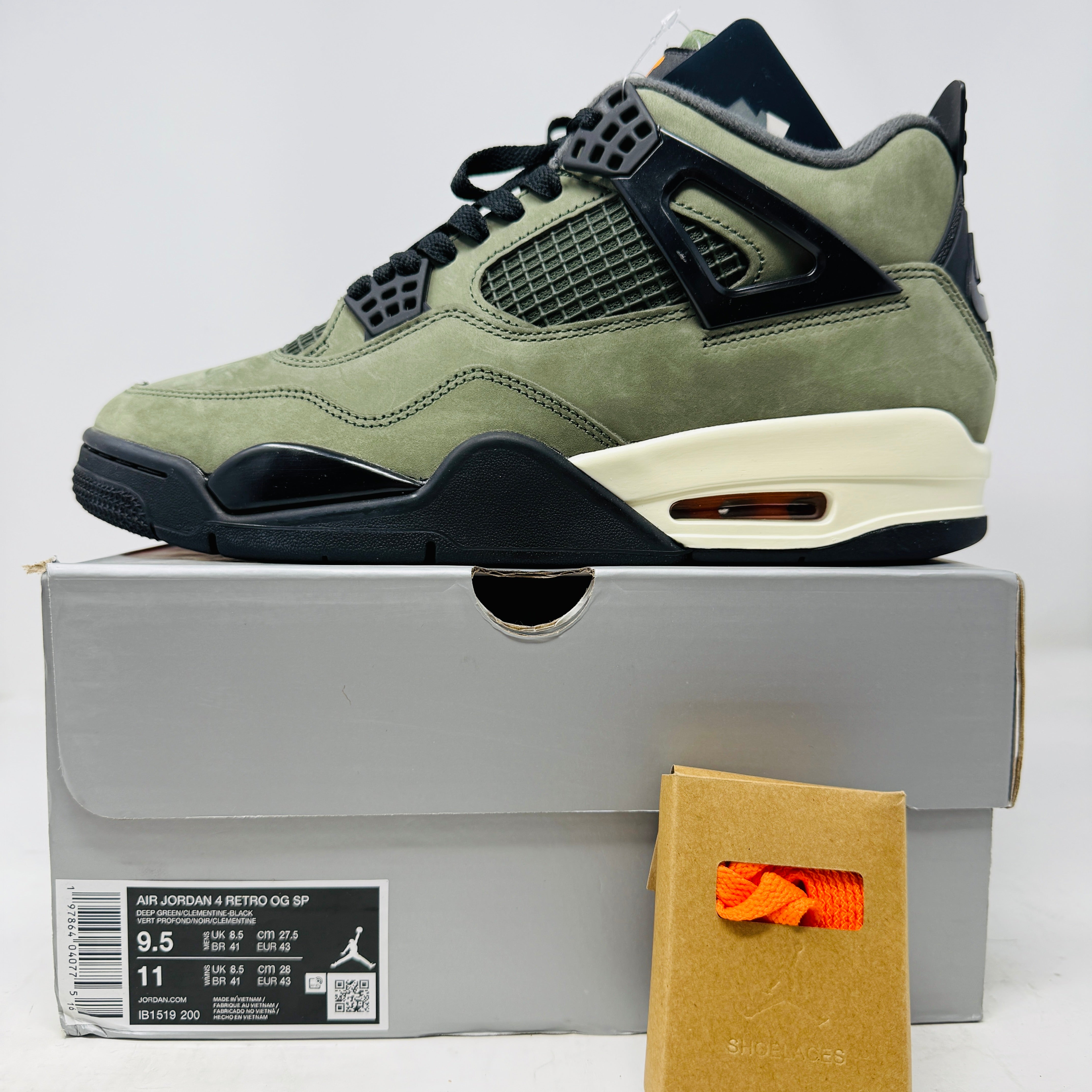 Jordan 4 Retro OG SP Undefeated (2025) – Holy Ground