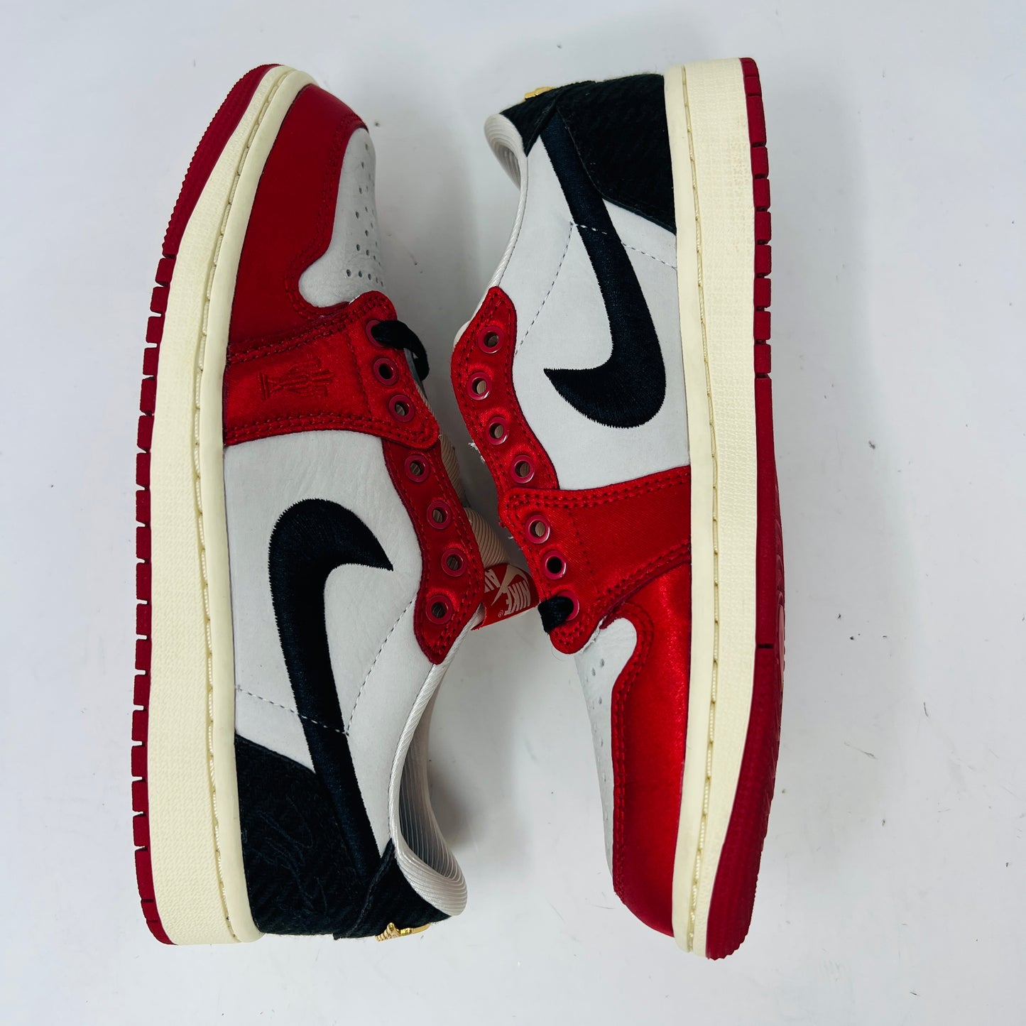 Jordan 1 Retro Low OG Trophy Room Rookie Card Away