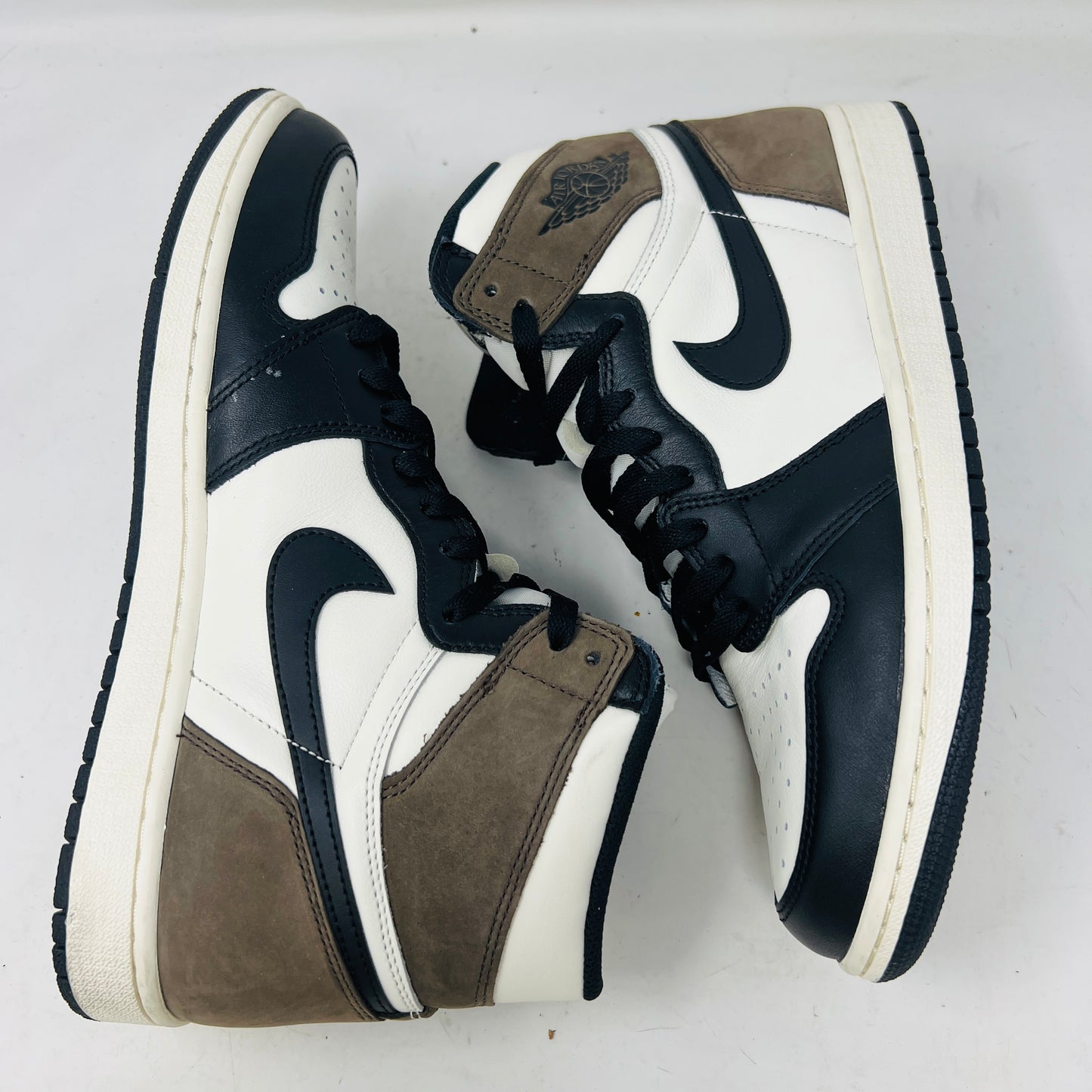 Jordan 1 Retro High Dark Mocha