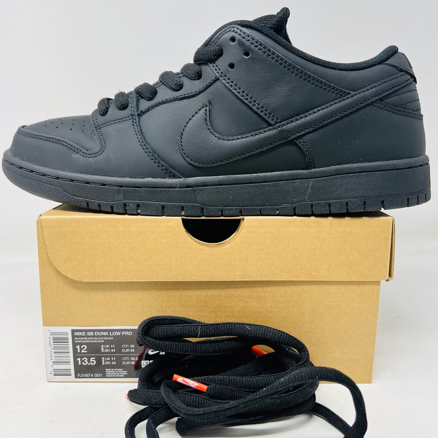 Nike SB Dunk Low Pro Triple Black