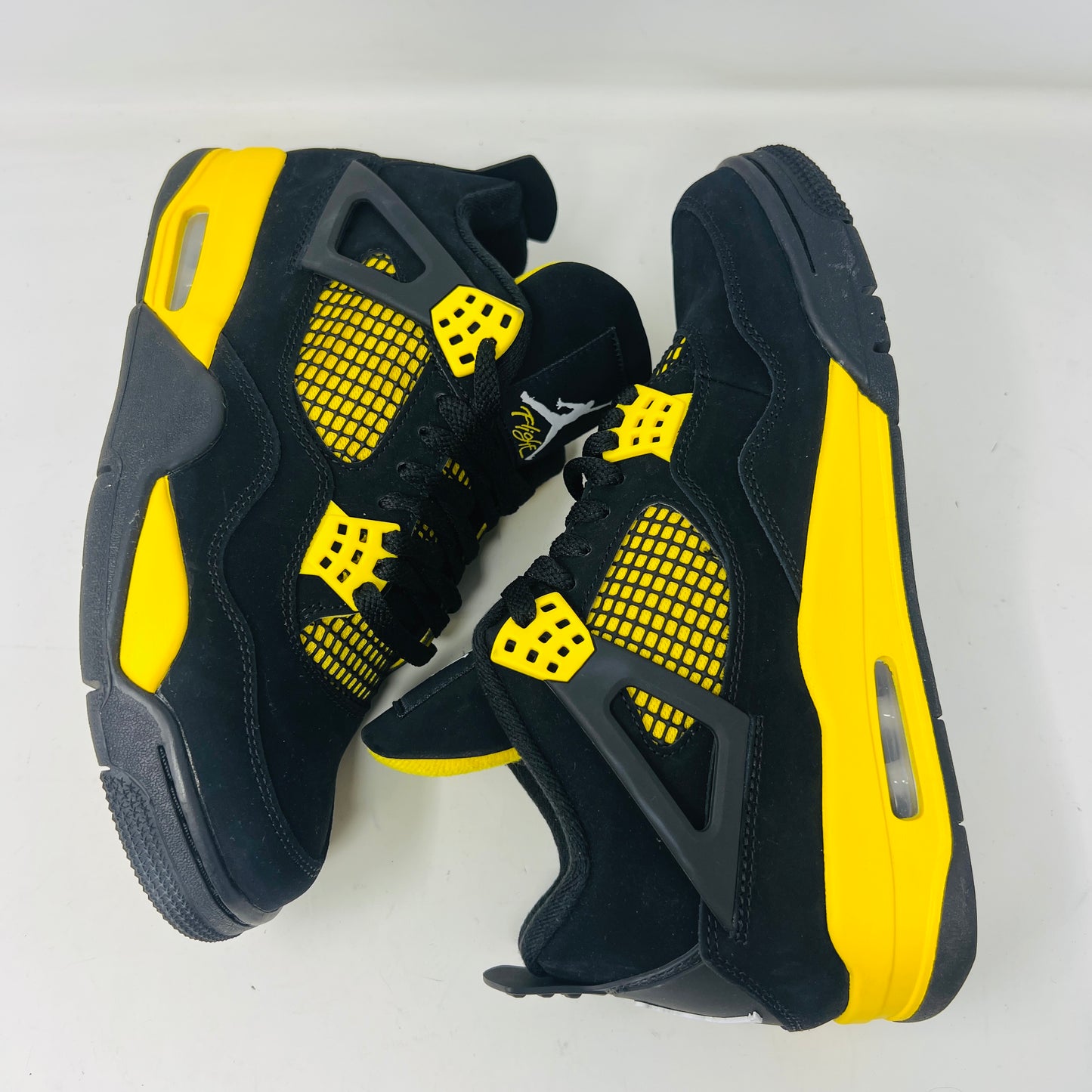 Jordan 4 Retro Thunder