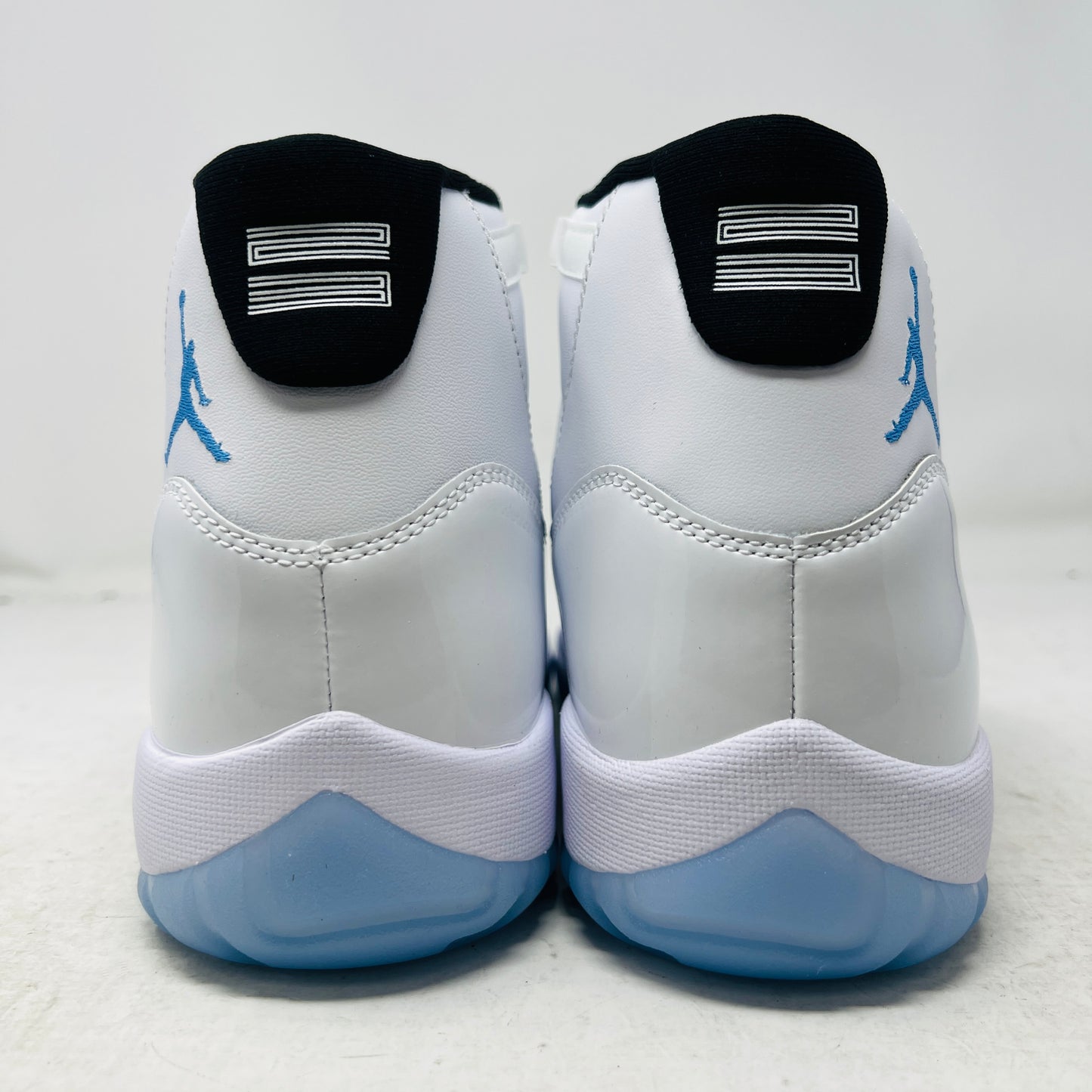 Jordan 11 Retro Legend Blue (2024)