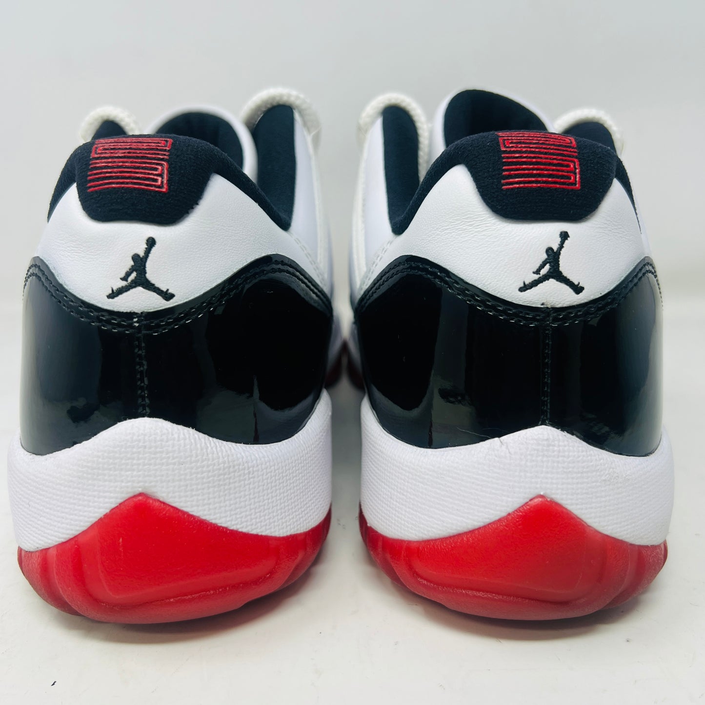 Jordan 11 Retro Low Concord Bred
