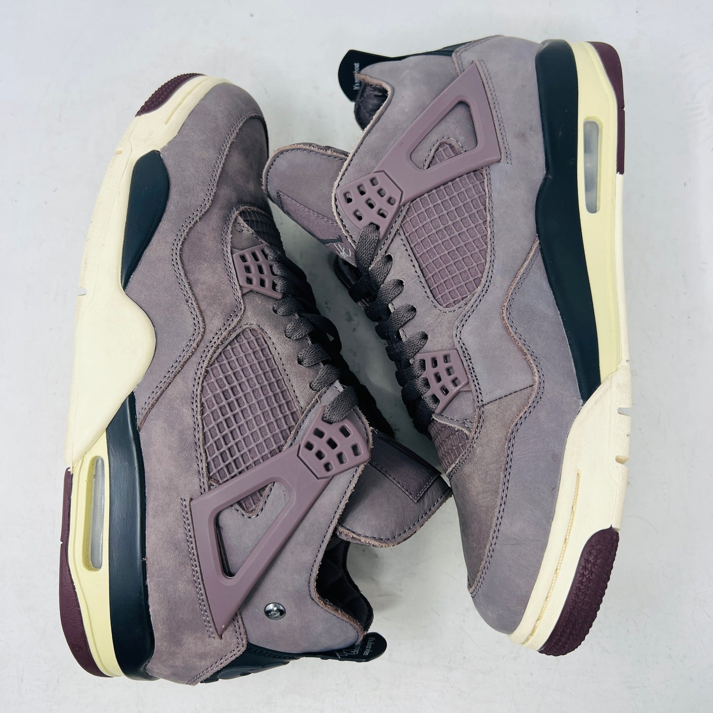 Jordan 4 Retro SP A Ma Maniére Violet Ore