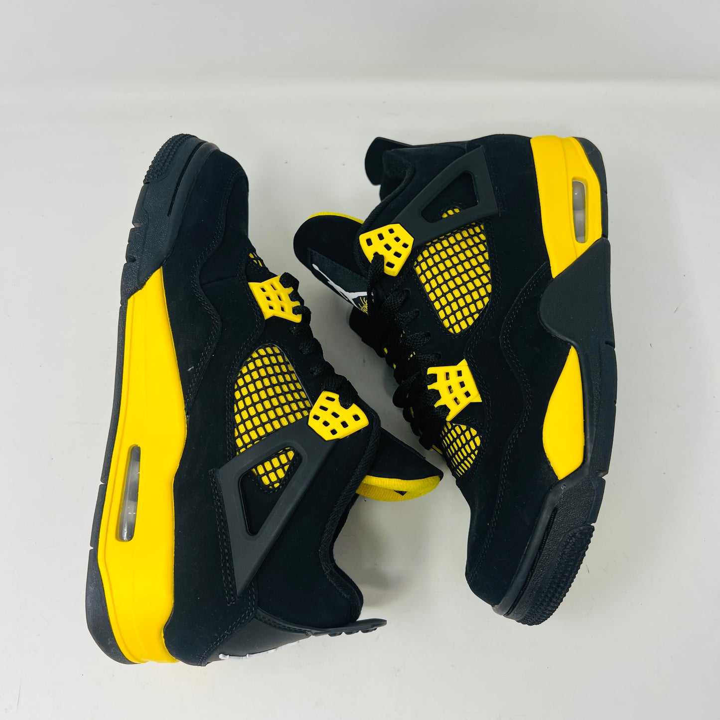 Jordan 4 Retro Thunder