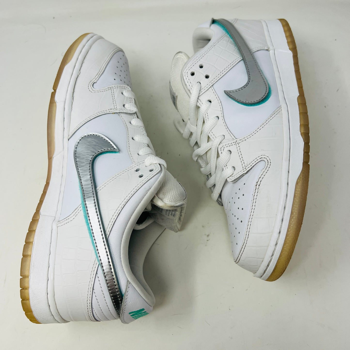 Nike SB Dunk Low Diamond Supply Co. White Diamond