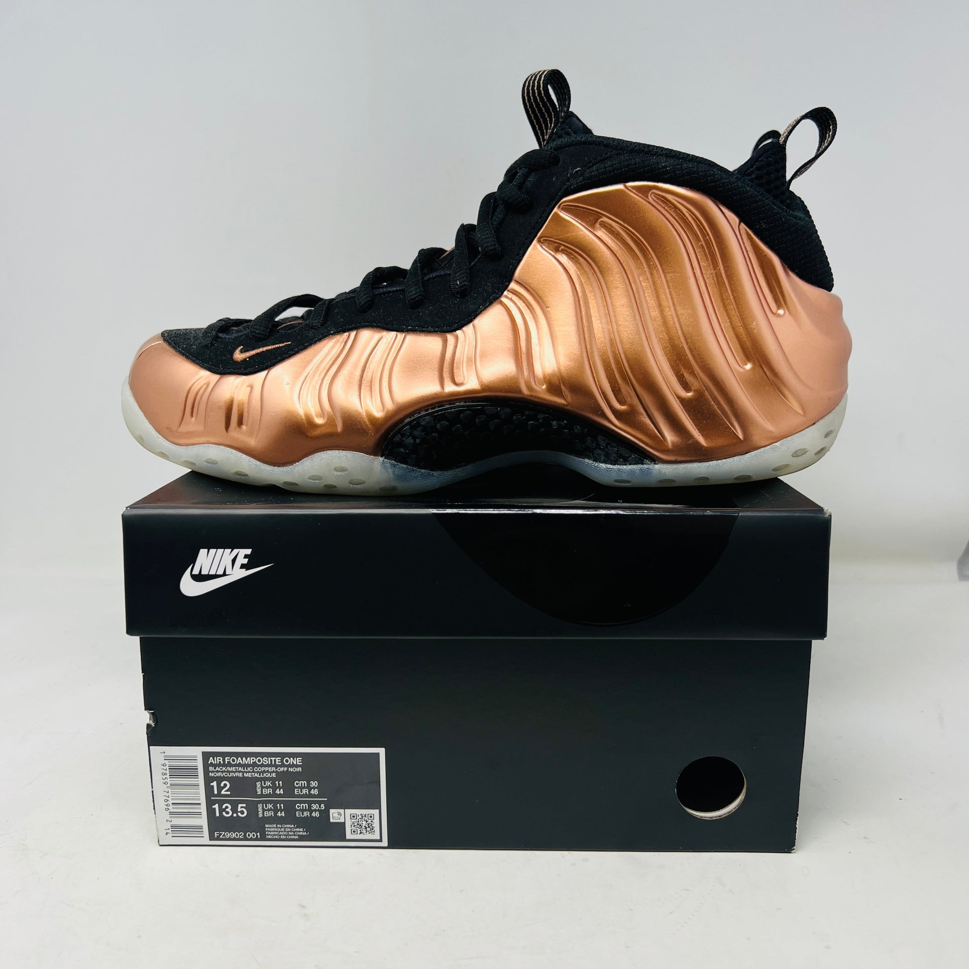 Nike Air Foamposite One Copper sneaker on box, condition 8.5/10, slight heel drag.