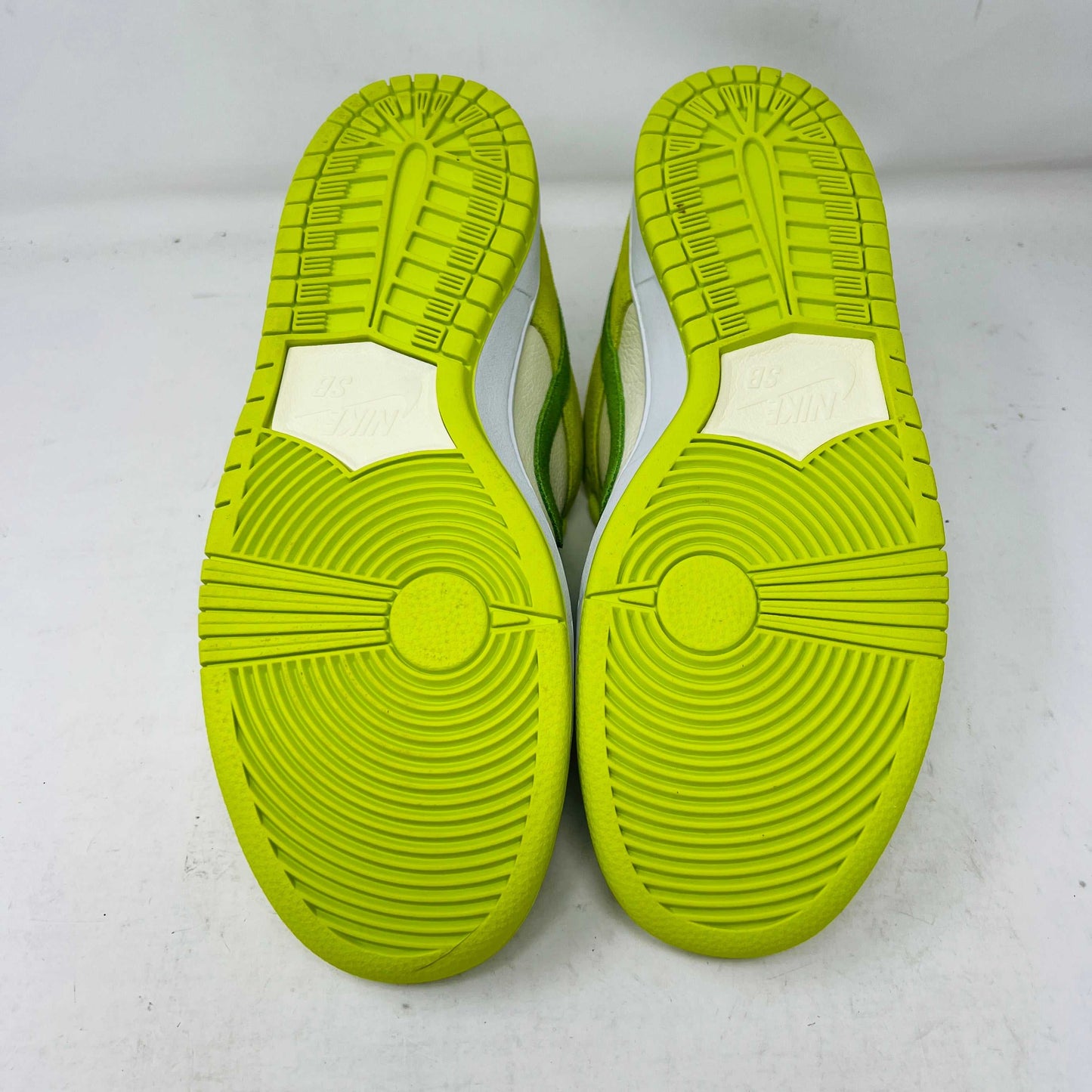 Nike SB Dunk Low Green Apple