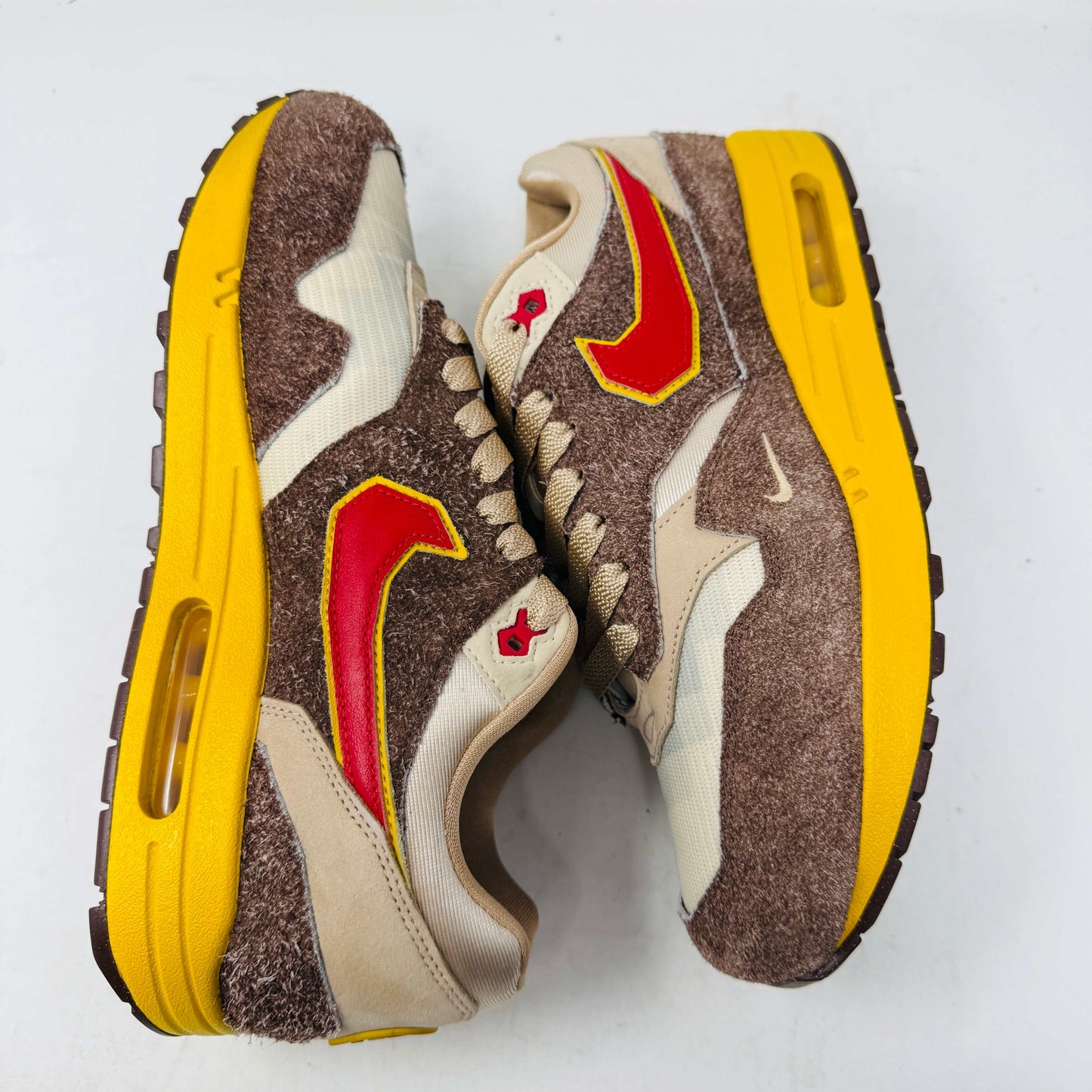 Nike Air Max 1 .SWOOSH Low Poly Big Head Origins