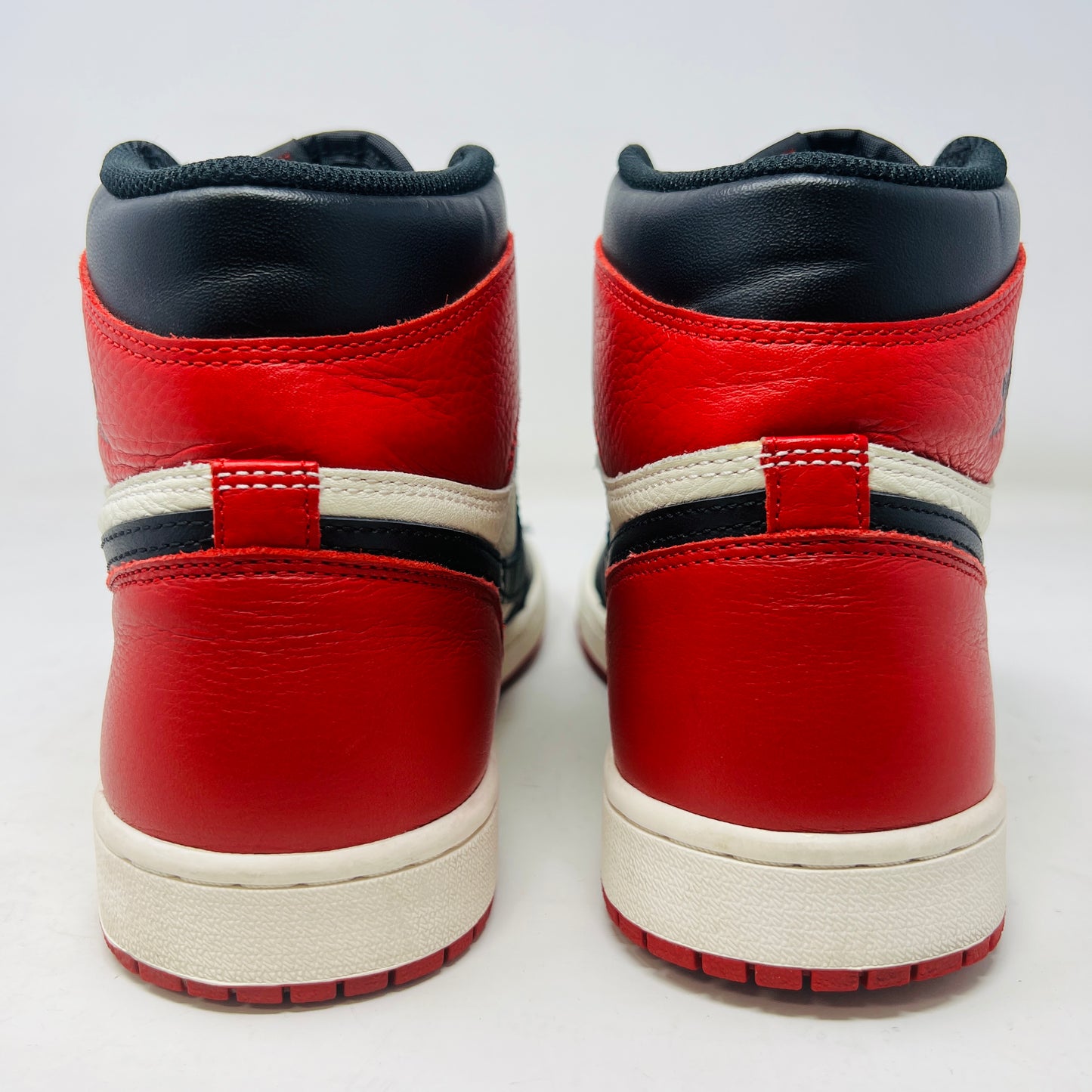 Jordan 1 Retro High Bred Toe