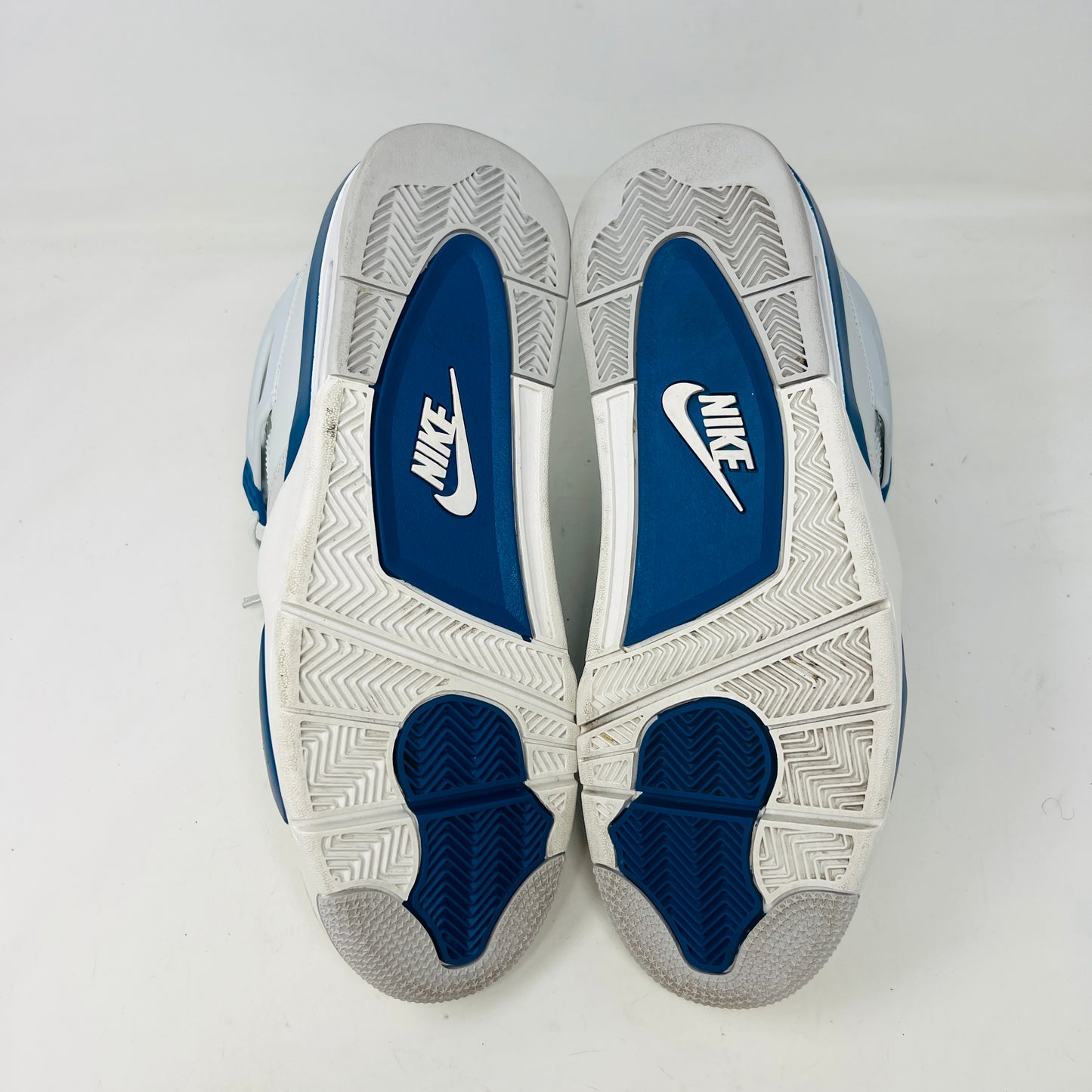 Jordan 4 Retro Military Blue (2024)