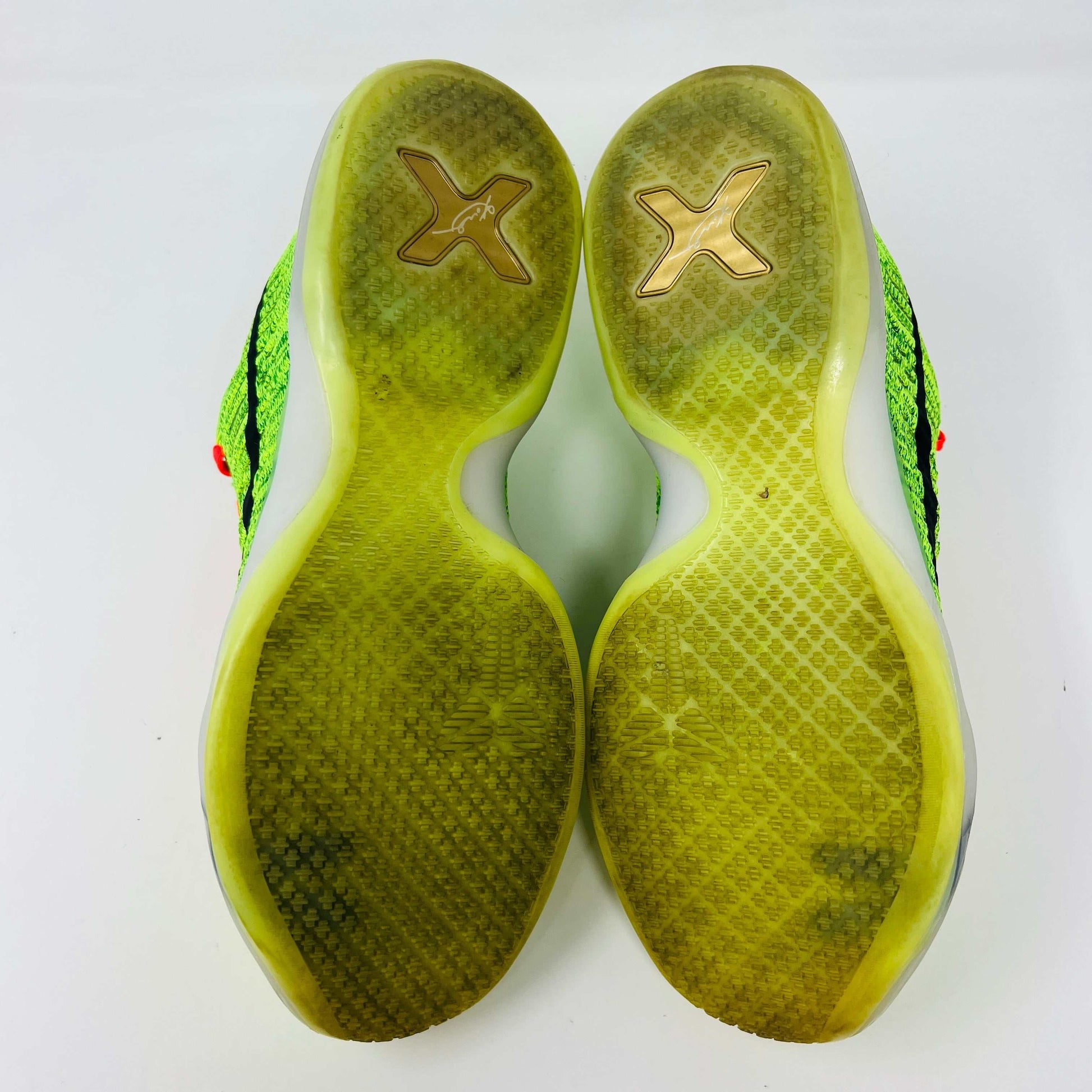 Size 9.5 Kobe X Nike ID Grinch sneakers, 2018, clean condition, good box.