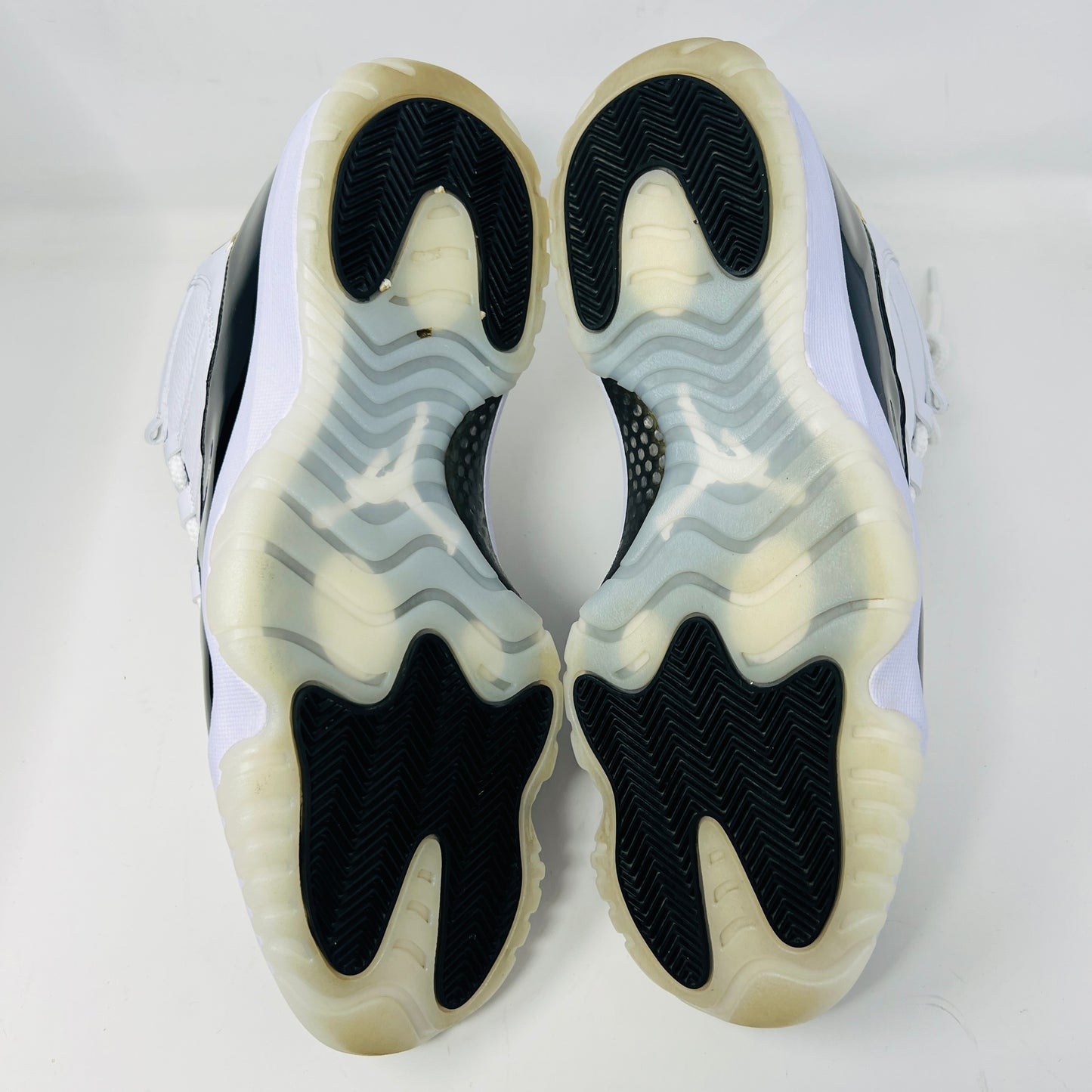 Jordan 11 Retro DMP Gratitude (2023)