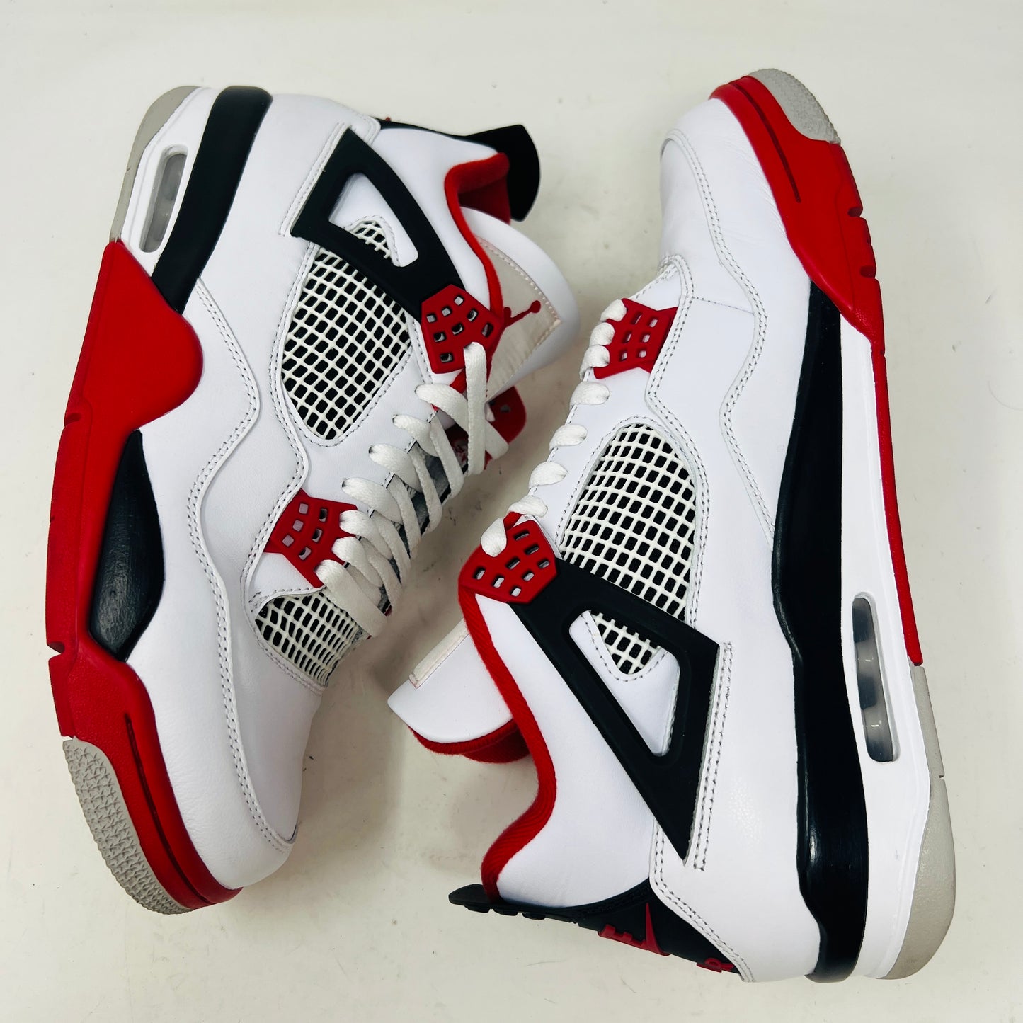 Jordan 4 Retro Fire Red