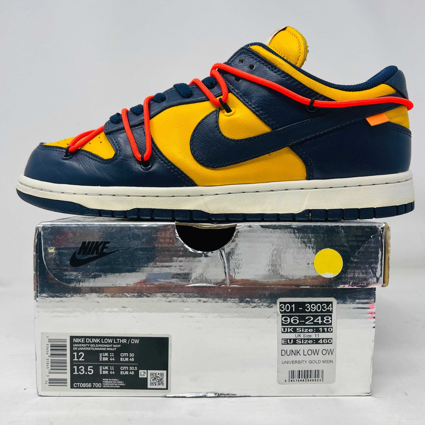 Nike Dunk Low Off-White University Gold sneaker on box, clean uppers, 2019 model