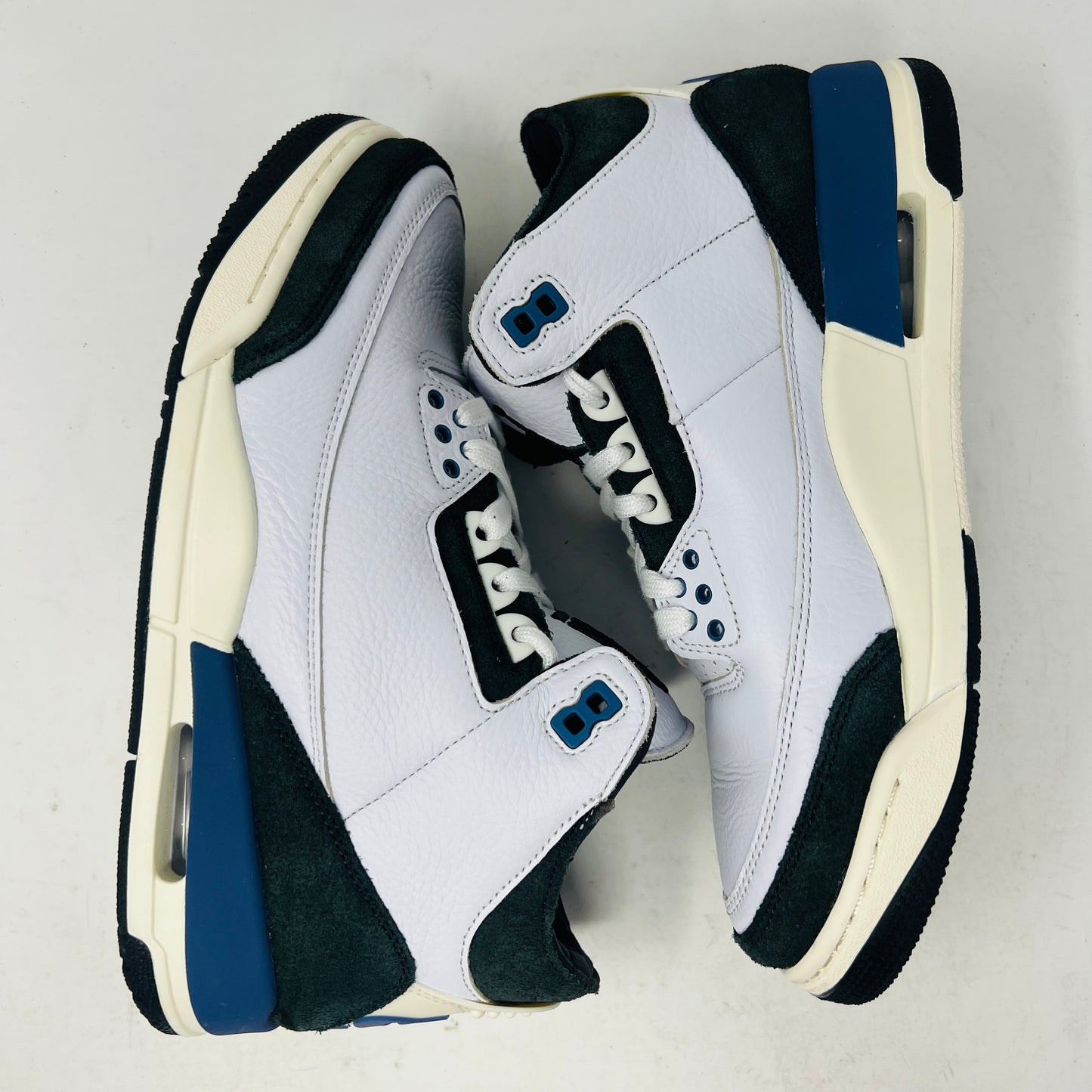 Jordan 3 Retro OG SP A Ma Maniére Diffused Blue