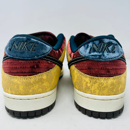Nike SB Dunk Low City of Cinema