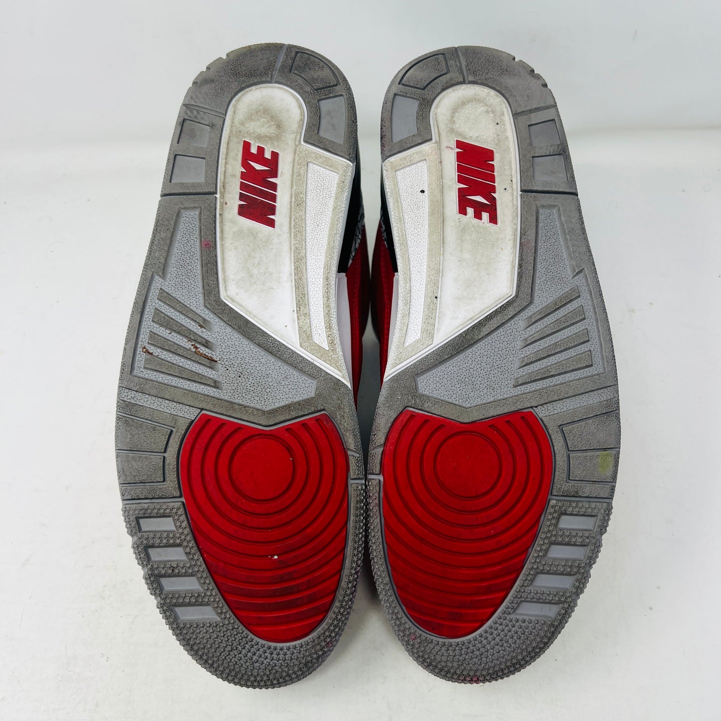 Jordan 3 Retro SE Unite