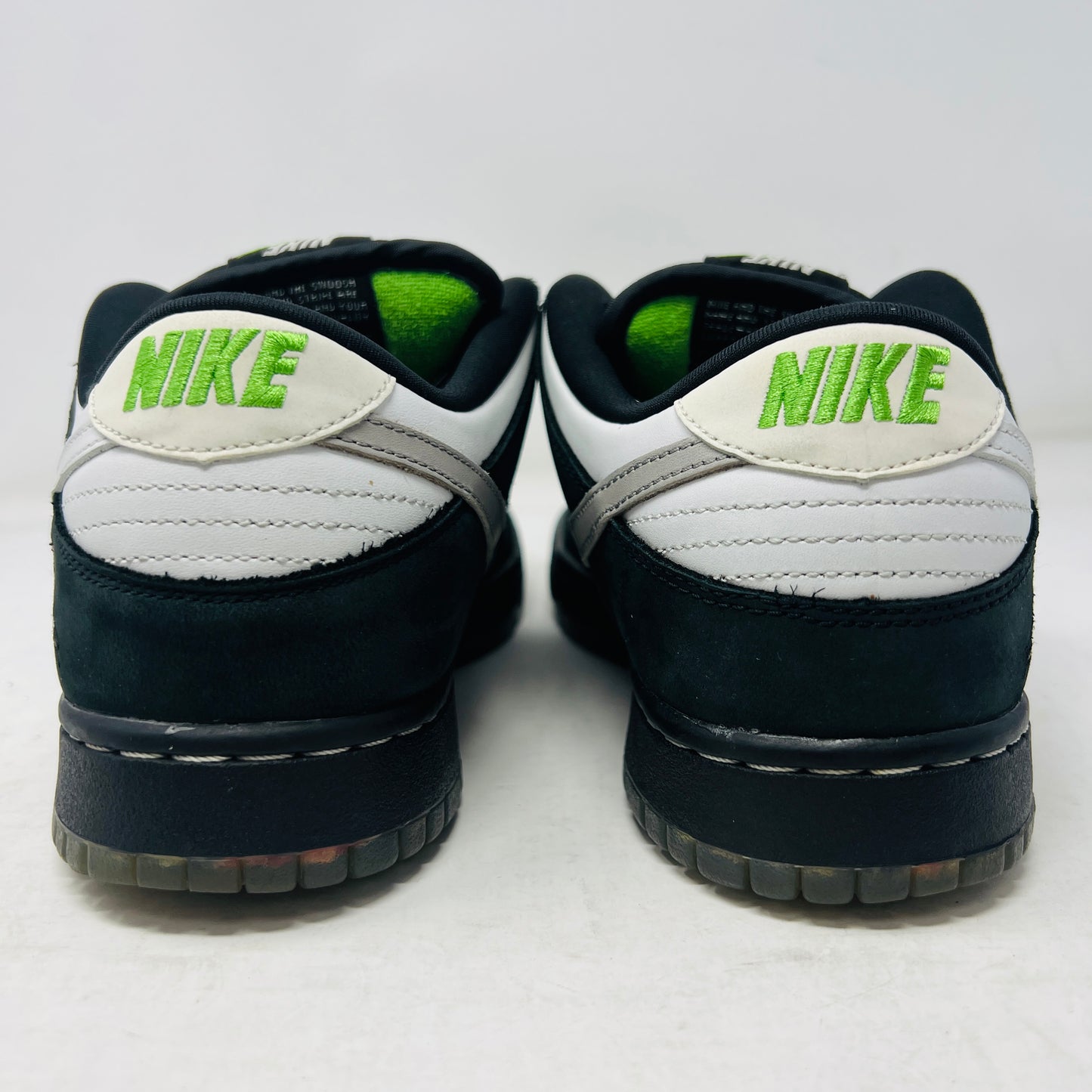 Nike SB Dunk Low Staple Panda Pigeon