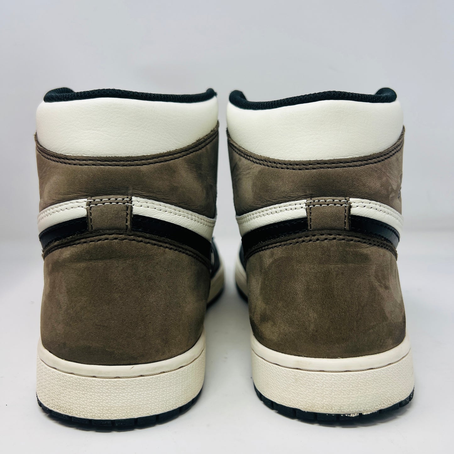 Jordan 1 Retro High Dark Mocha